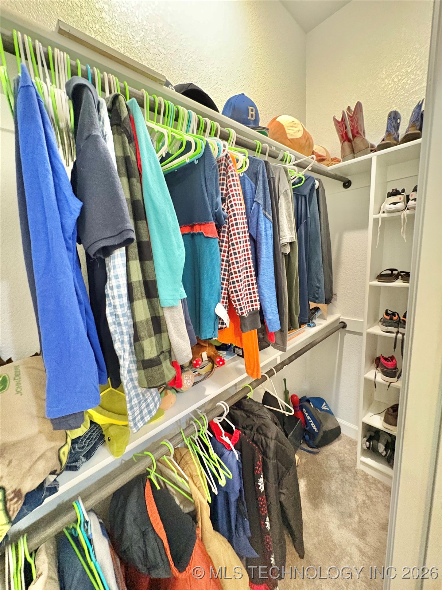 1609 E Hollow Oak Road Property Photo 35