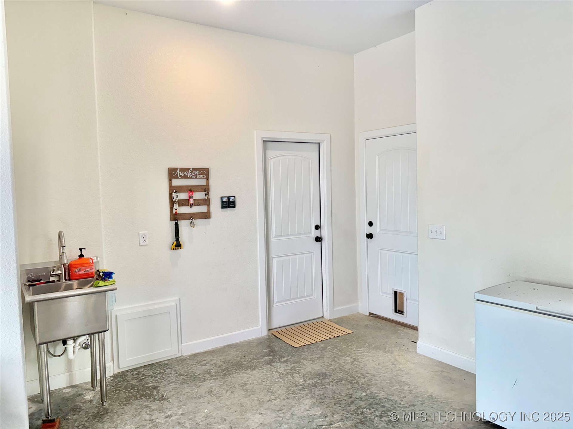 1609 E Hollow Oak Road Property Photo 43