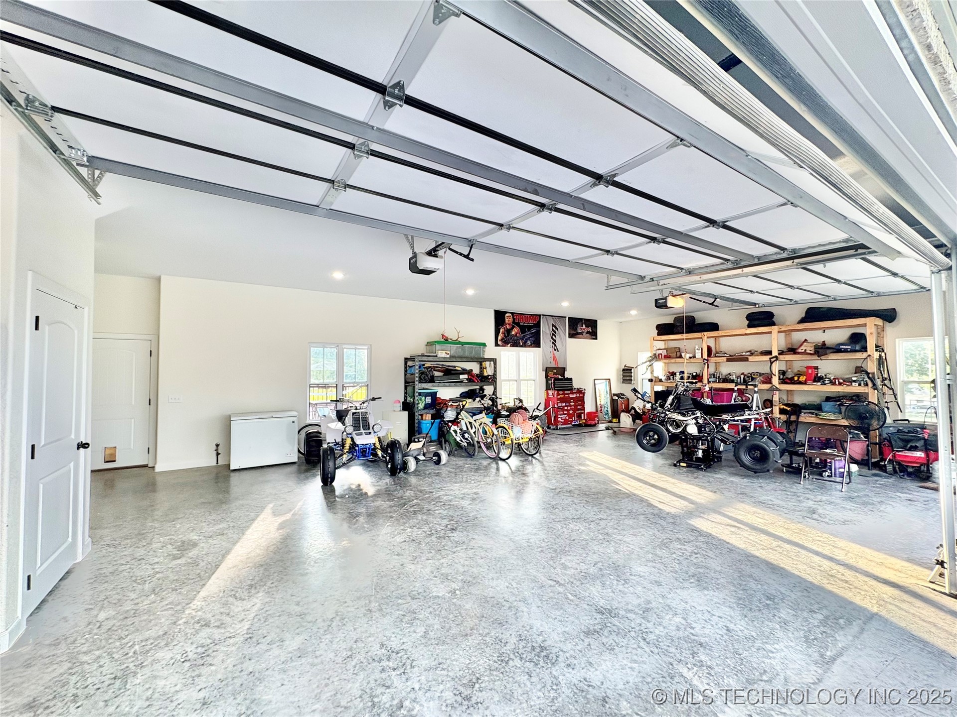 1609 E Hollow Oak Road Property Photo 44