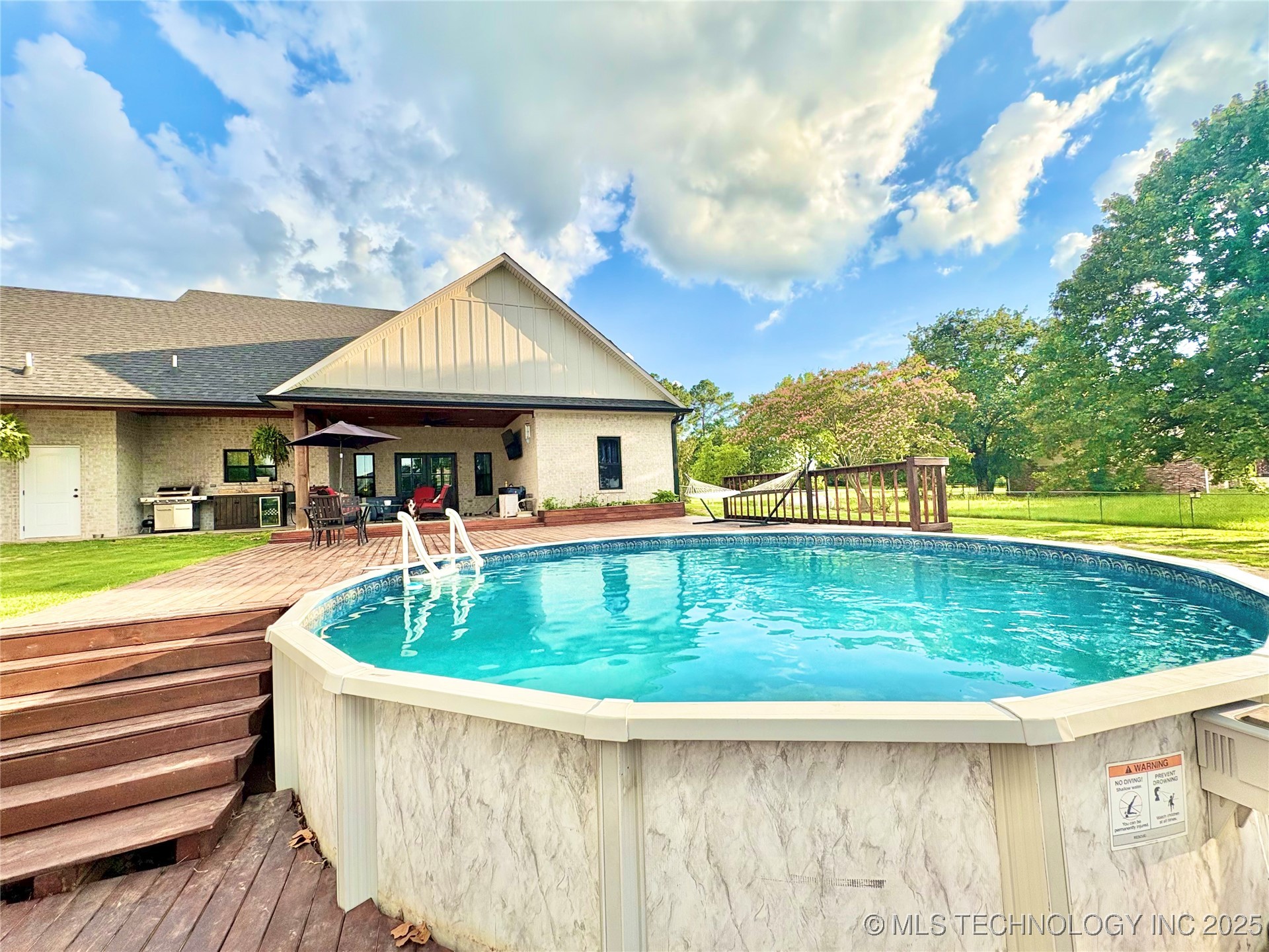 1609 E Hollow Oak Road Property Photo 54