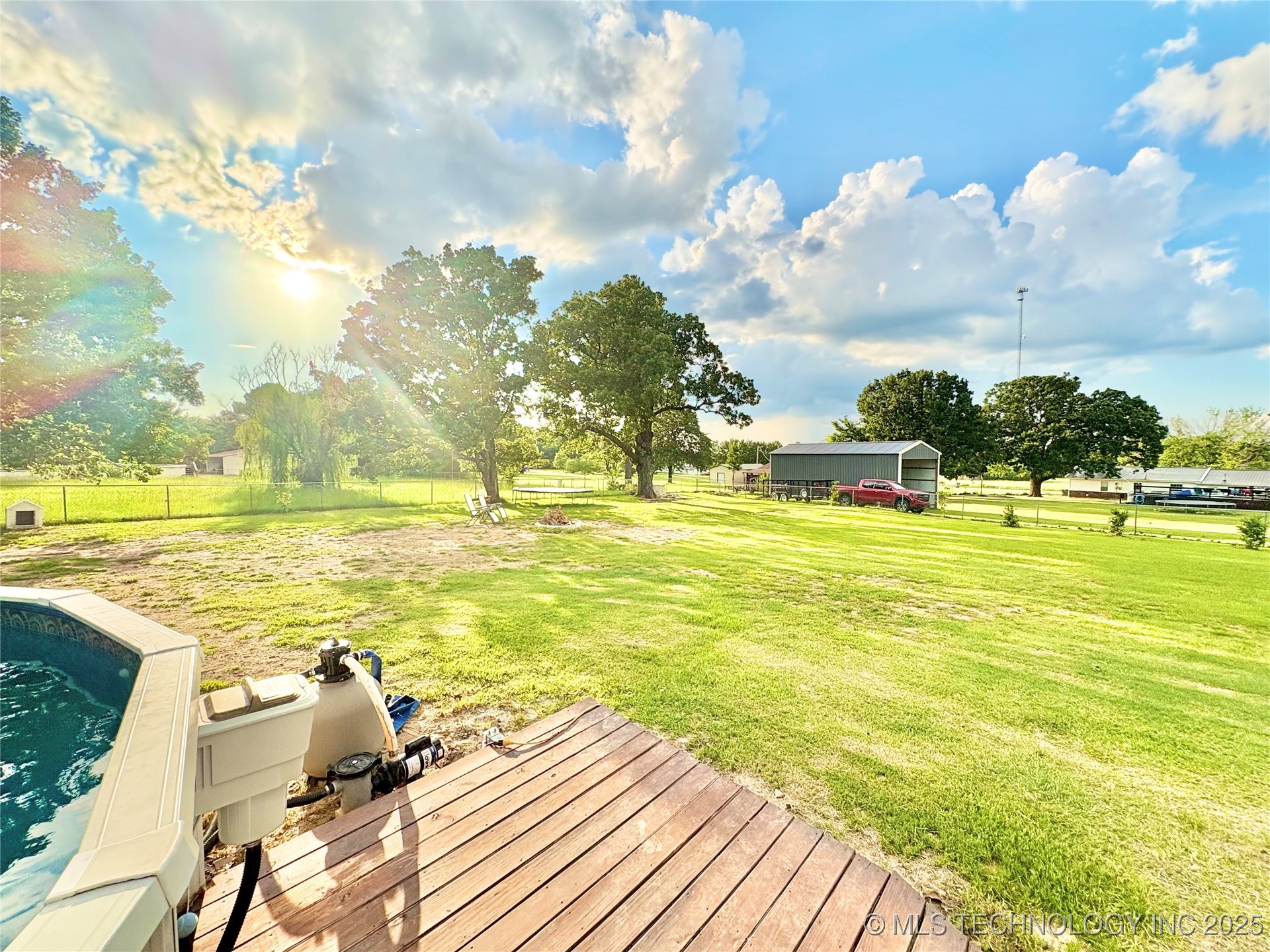 1609 E Hollow Oak Road Property Photo 56