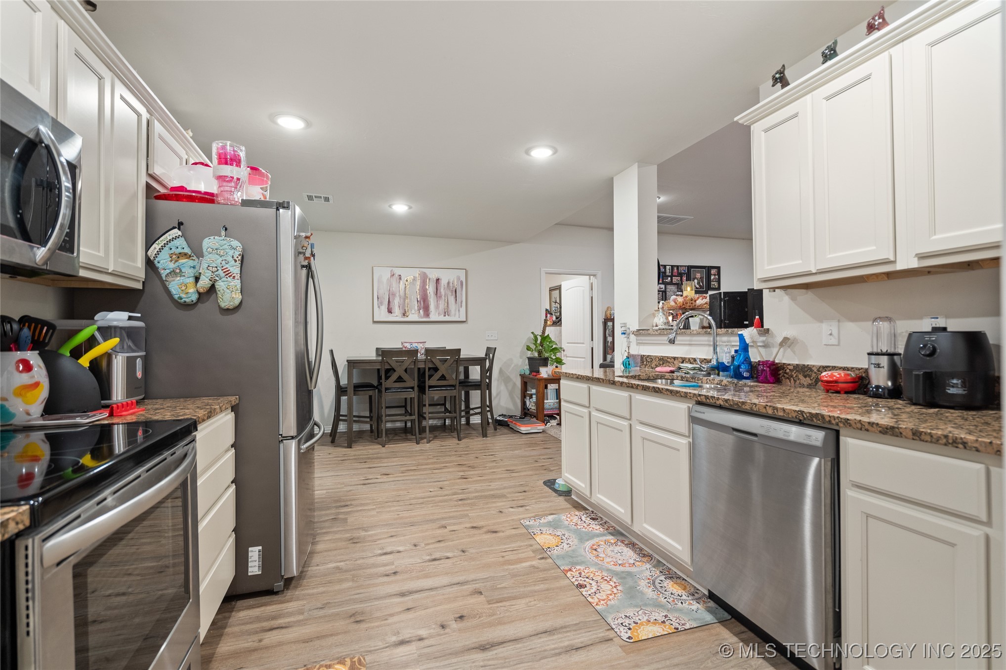 1022 Indian Plains Property Photo 9