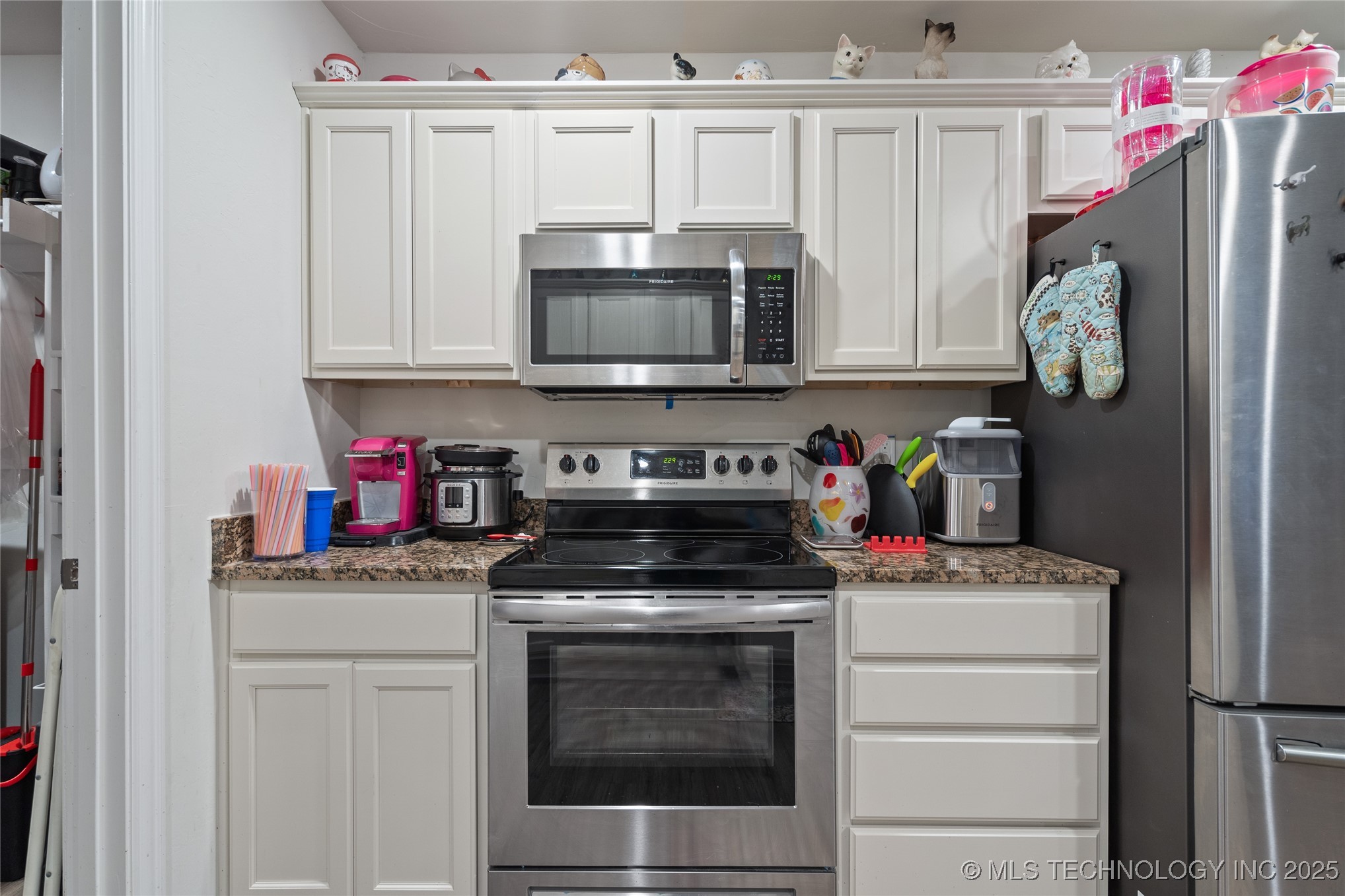 1022 Indian Plains Property Photo 11