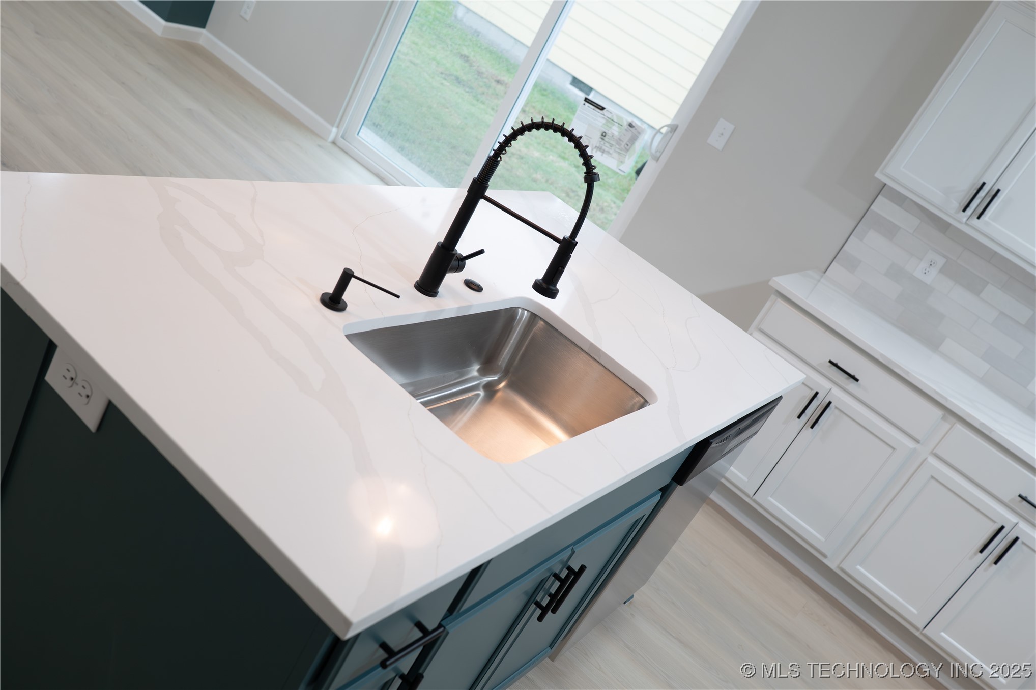 421 S 69th East Avenue Property Photo 12