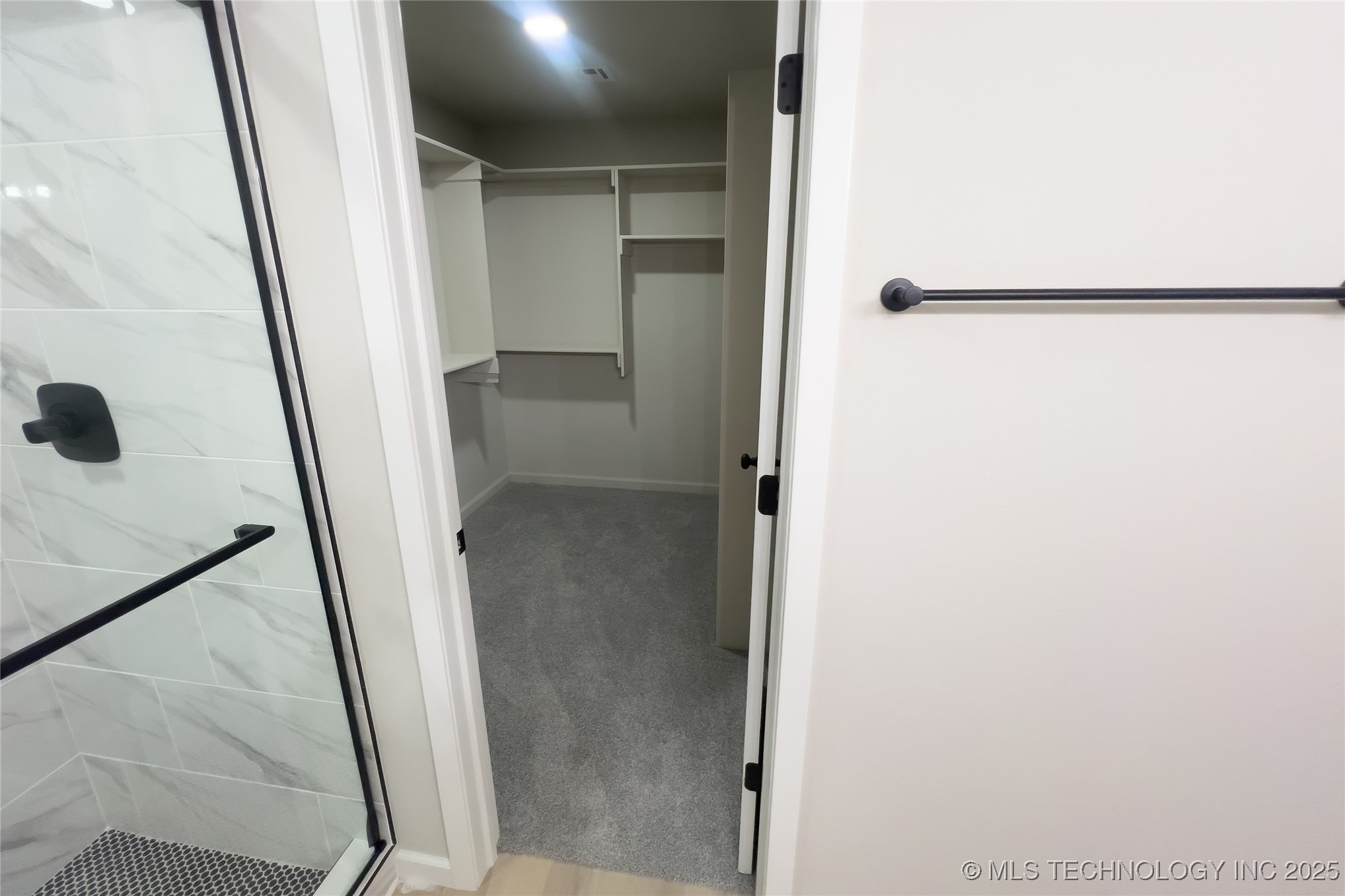 421 S 69th East Avenue Property Photo 17