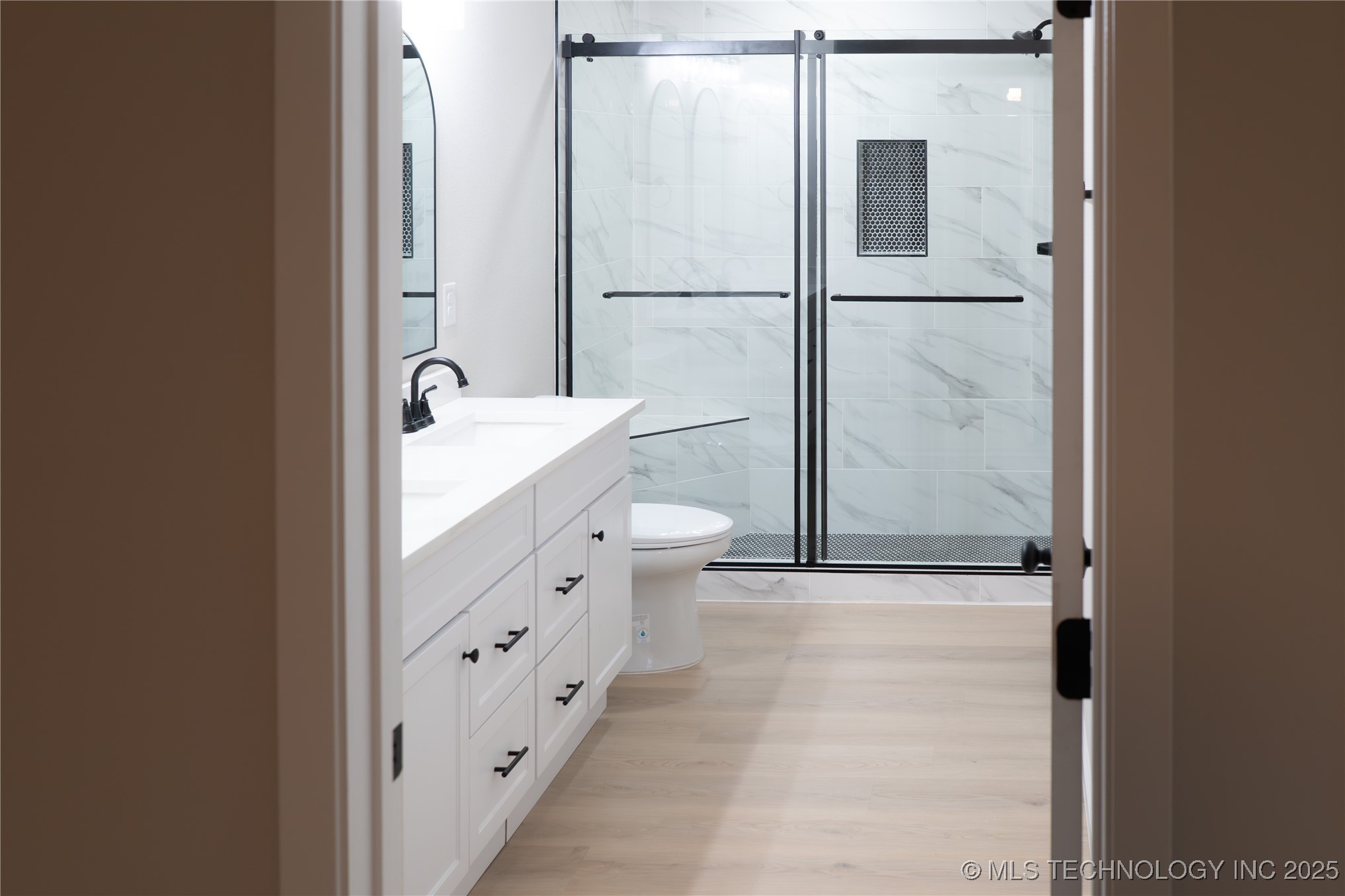 421 S 69th East Avenue Property Photo 19