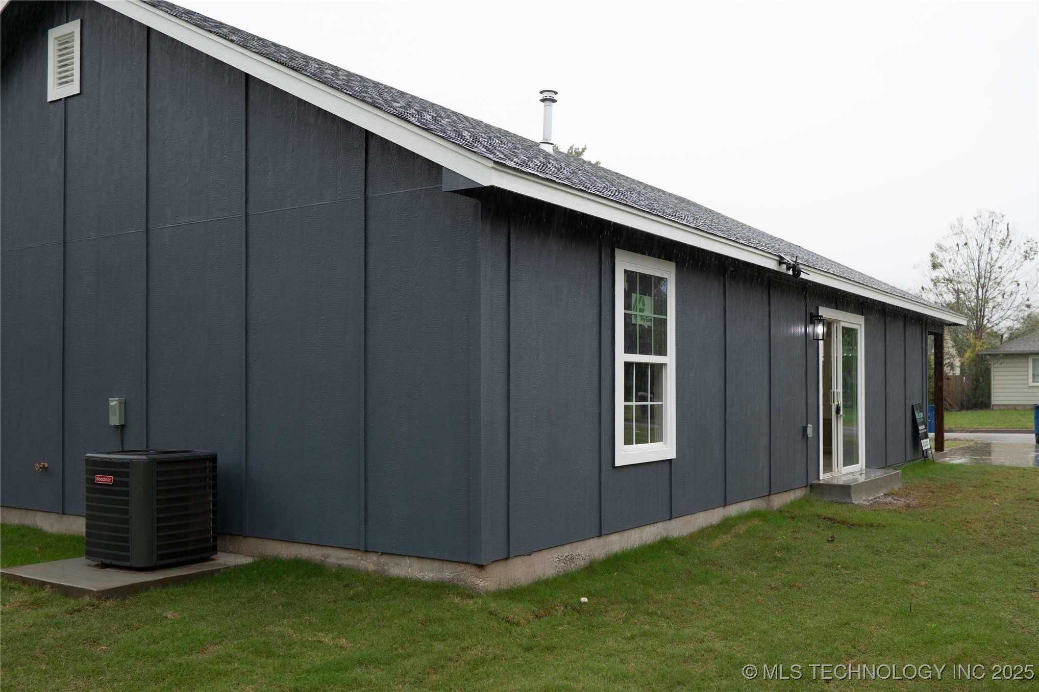 421 S 69th East Avenue Property Photo 23