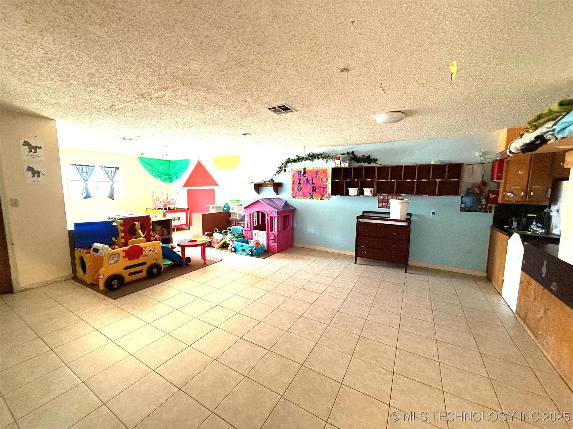 822 W Trudgeon Street Property Photo 7