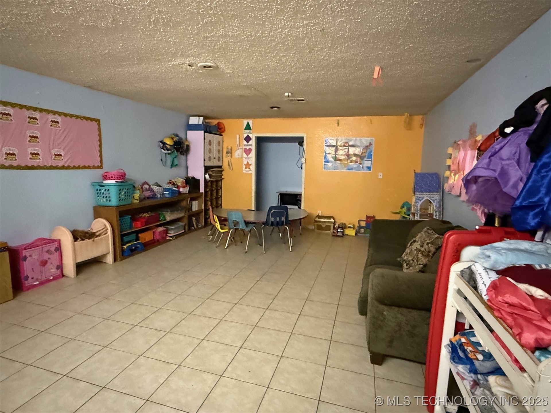 822 W Trudgeon Street Property Photo 8