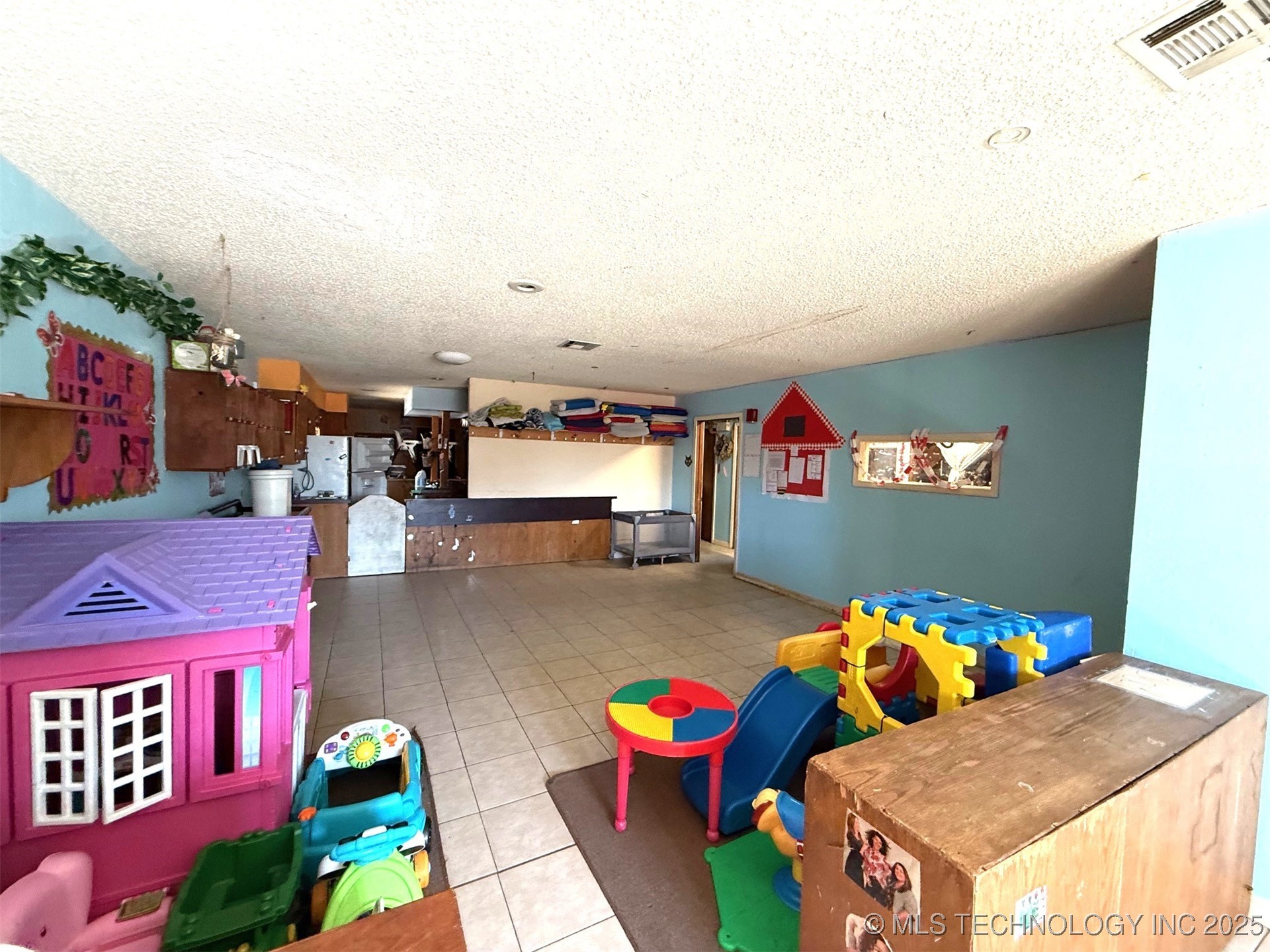 822 W Trudgeon Street Property Photo 11