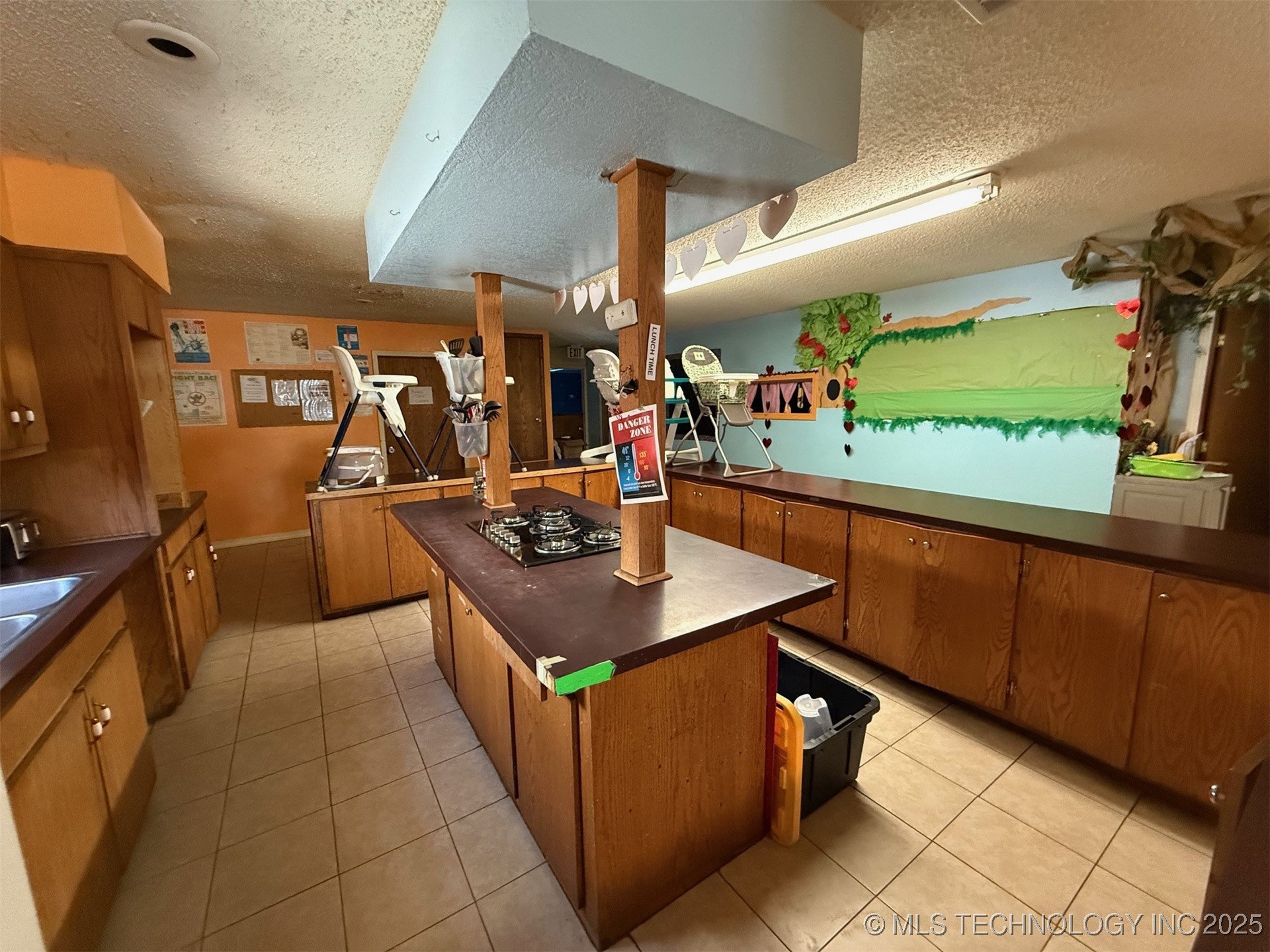 822 W Trudgeon Street Property Photo 13