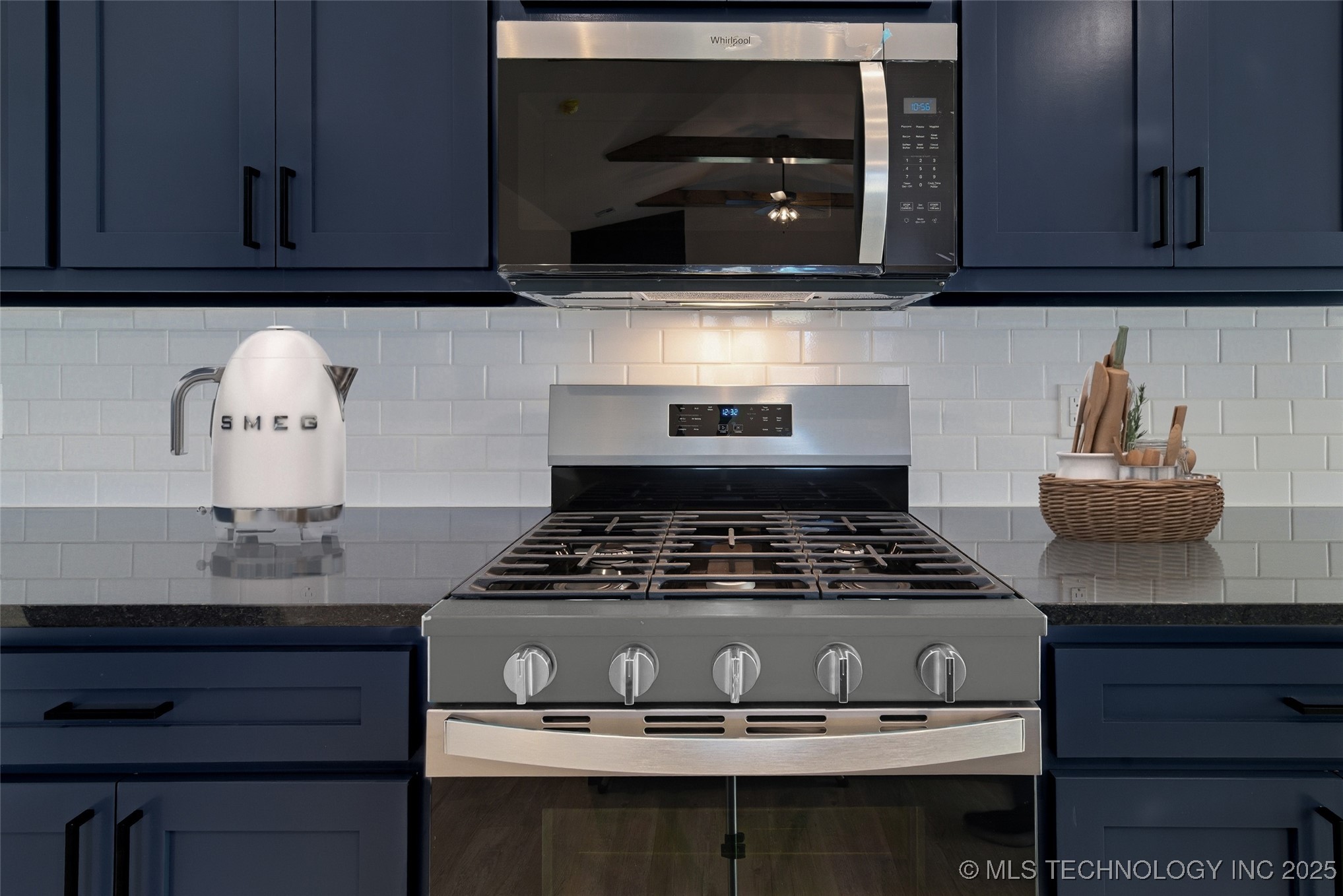 16296 S 90 Avenue E Property Photo 12