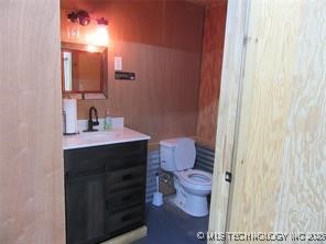 609 E Main Property Photo 11