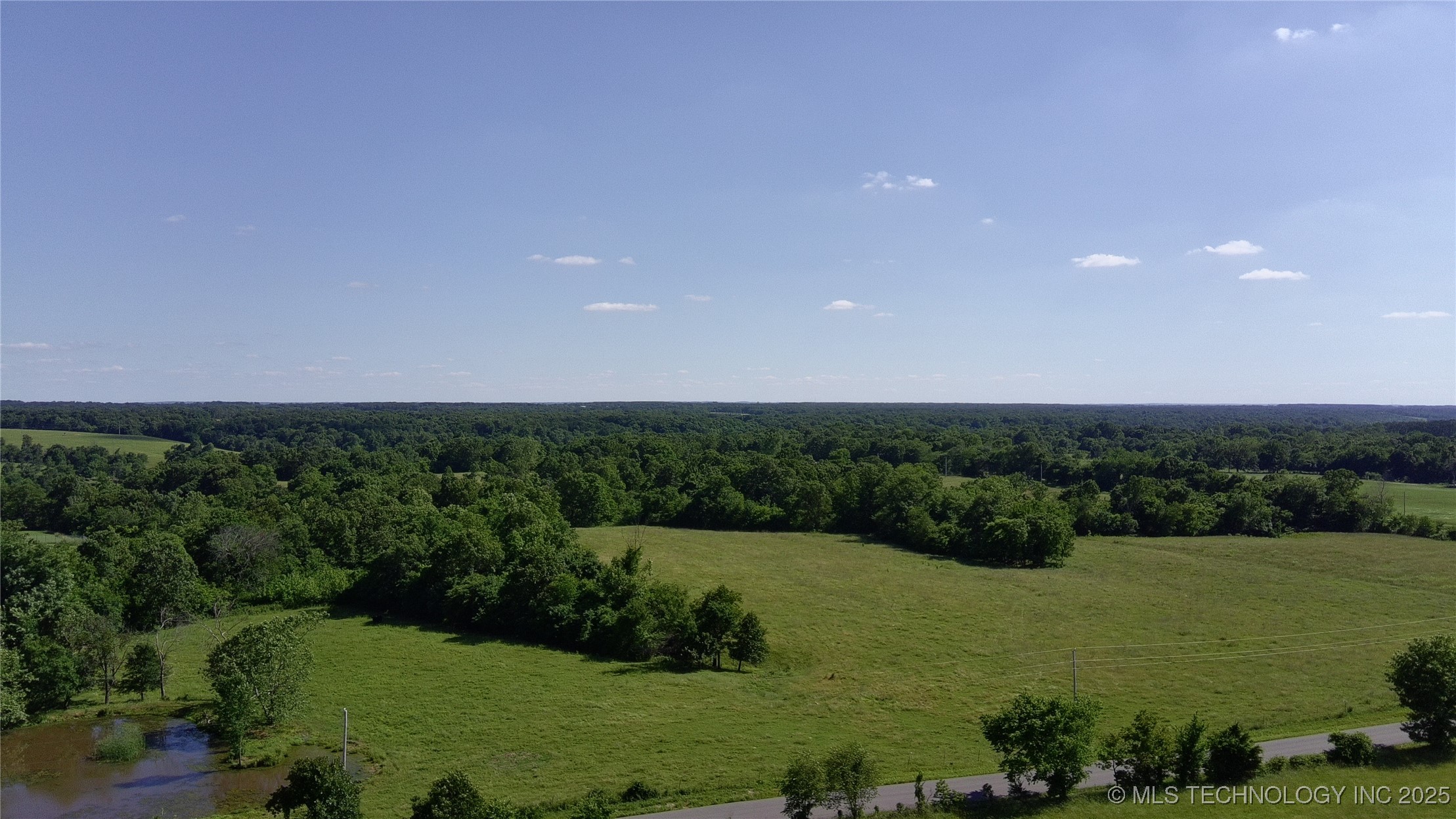 17333 E 390 Road Property Photo 4