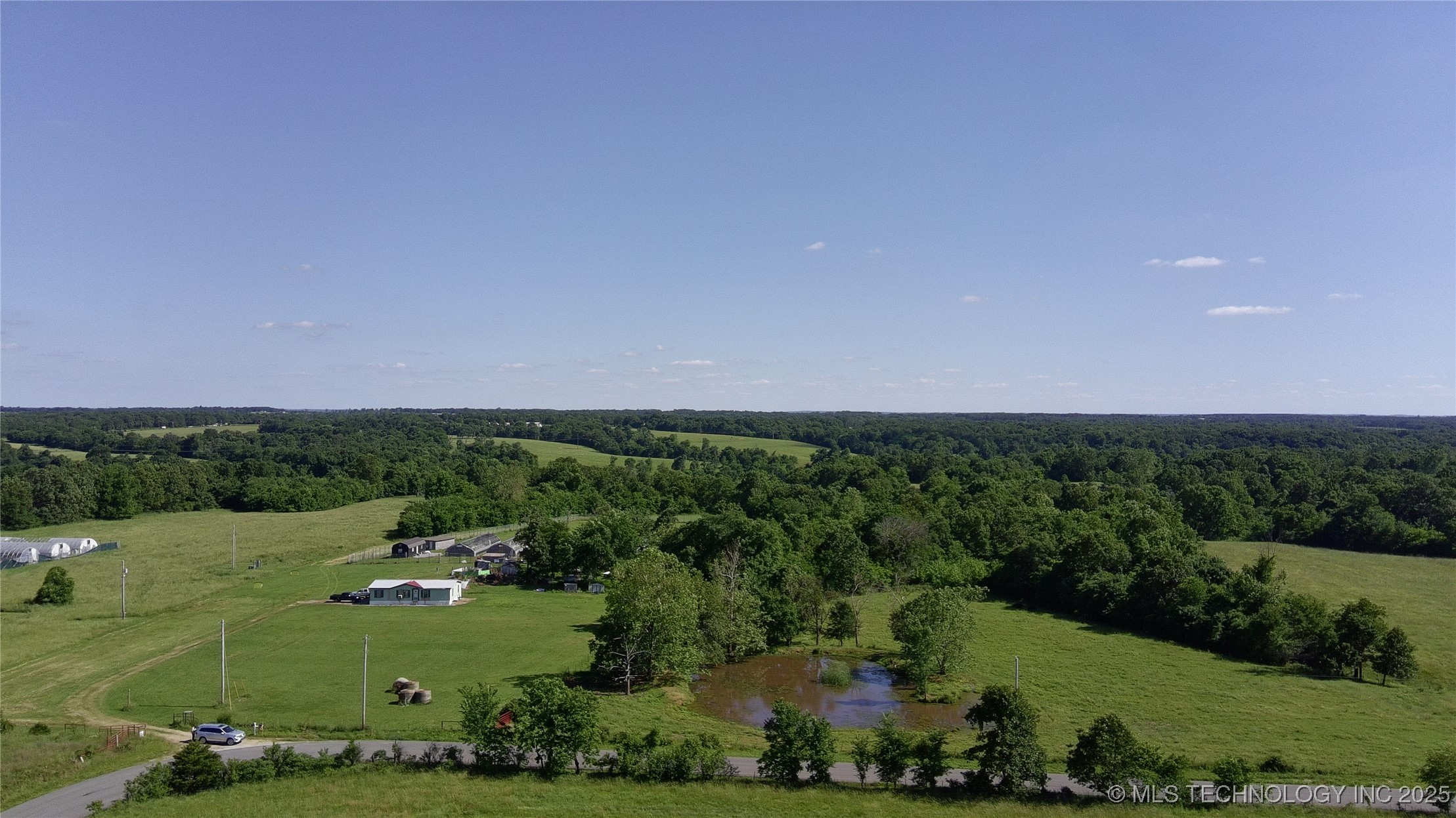 17333 E 390 Road Property Photo 9