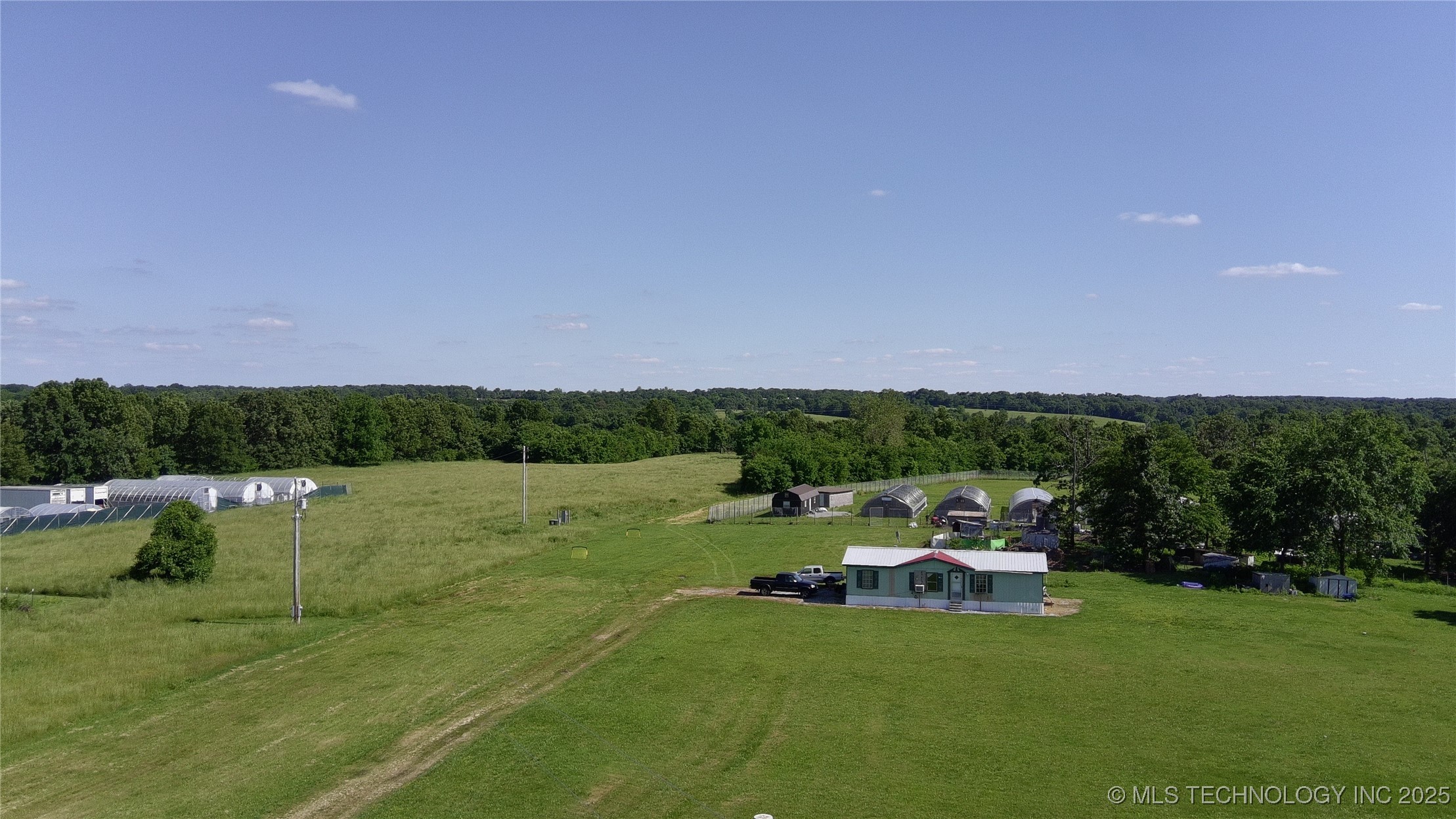 17333 E 390 Road Property Photo 13