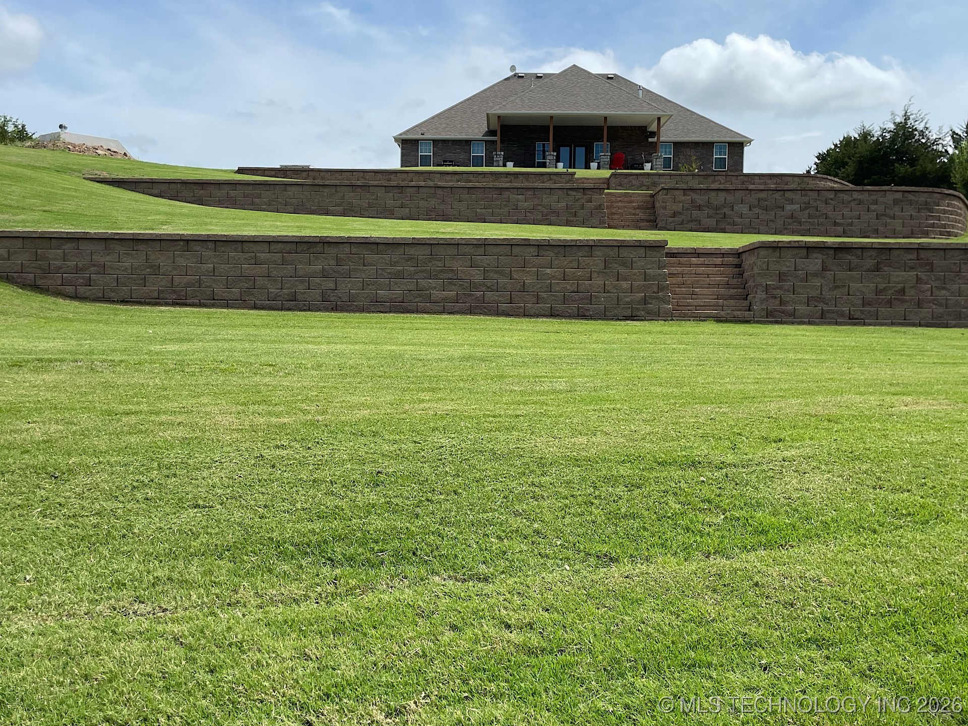 1120 E St Andrews Circle Property Photo 8