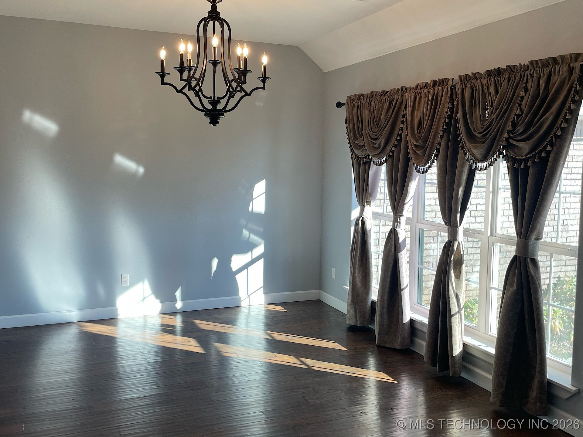 1120 E St Andrews Circle Property Photo 17