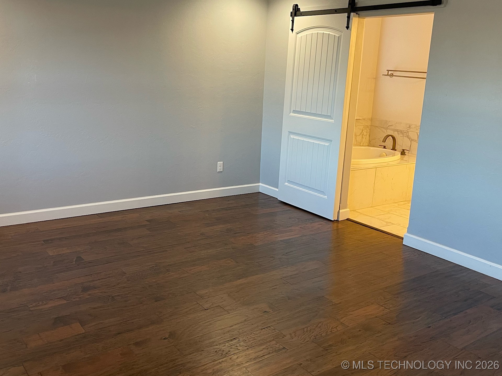 1120 E St Andrews Circle Property Photo 31