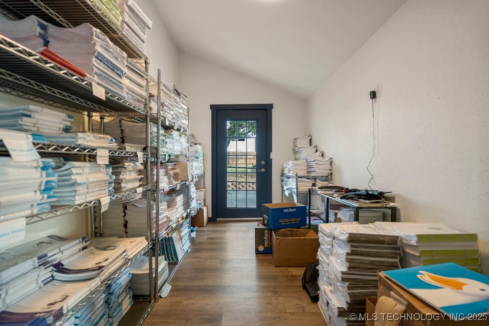 1823 W 51st Street Property Photo 14