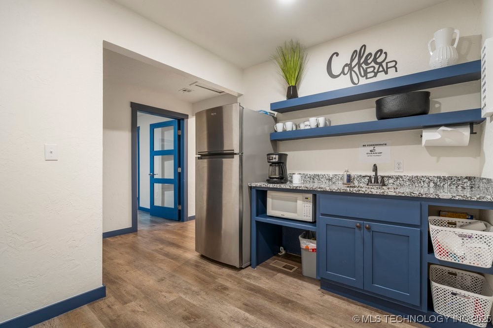 1823 W 51st Street Property Photo 38