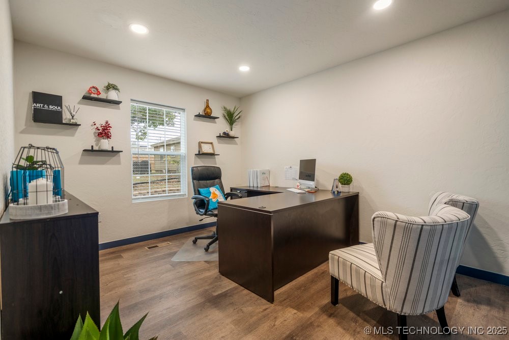 1823 W 51st Street Property Photo 57