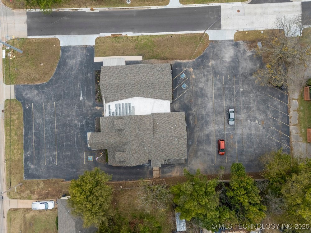 1823 W 51st Street Property Photo 66