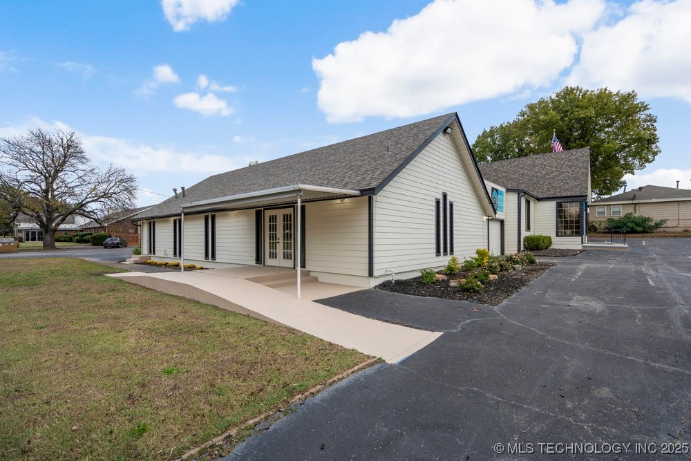 1823 W 51st Street Property Photo 69