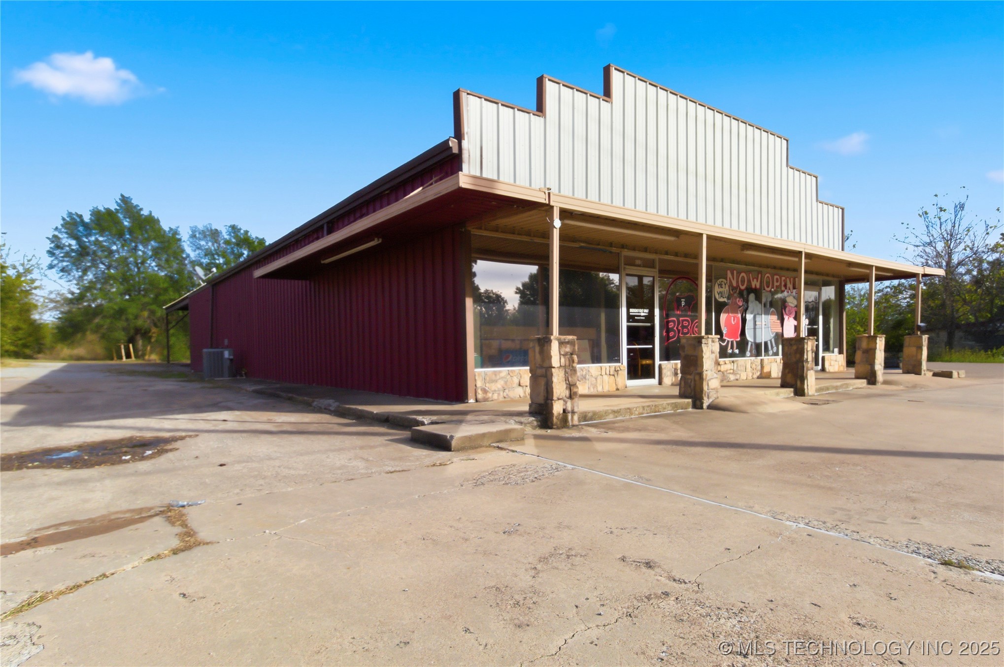 1016 N Washington Property Photo 1