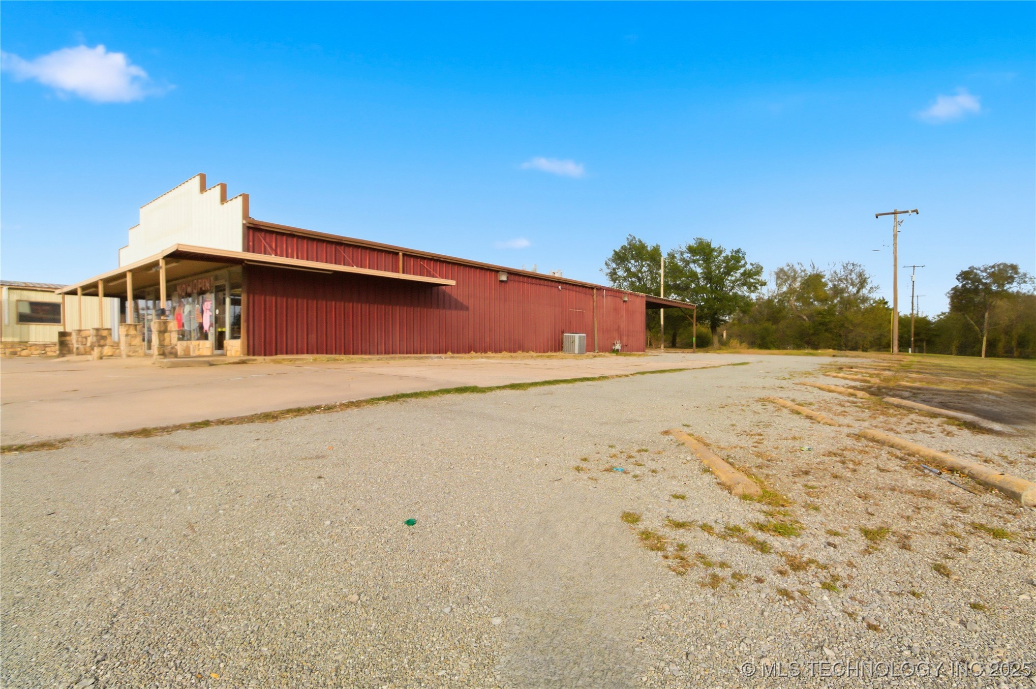 1016 N Washington Property Photo 7