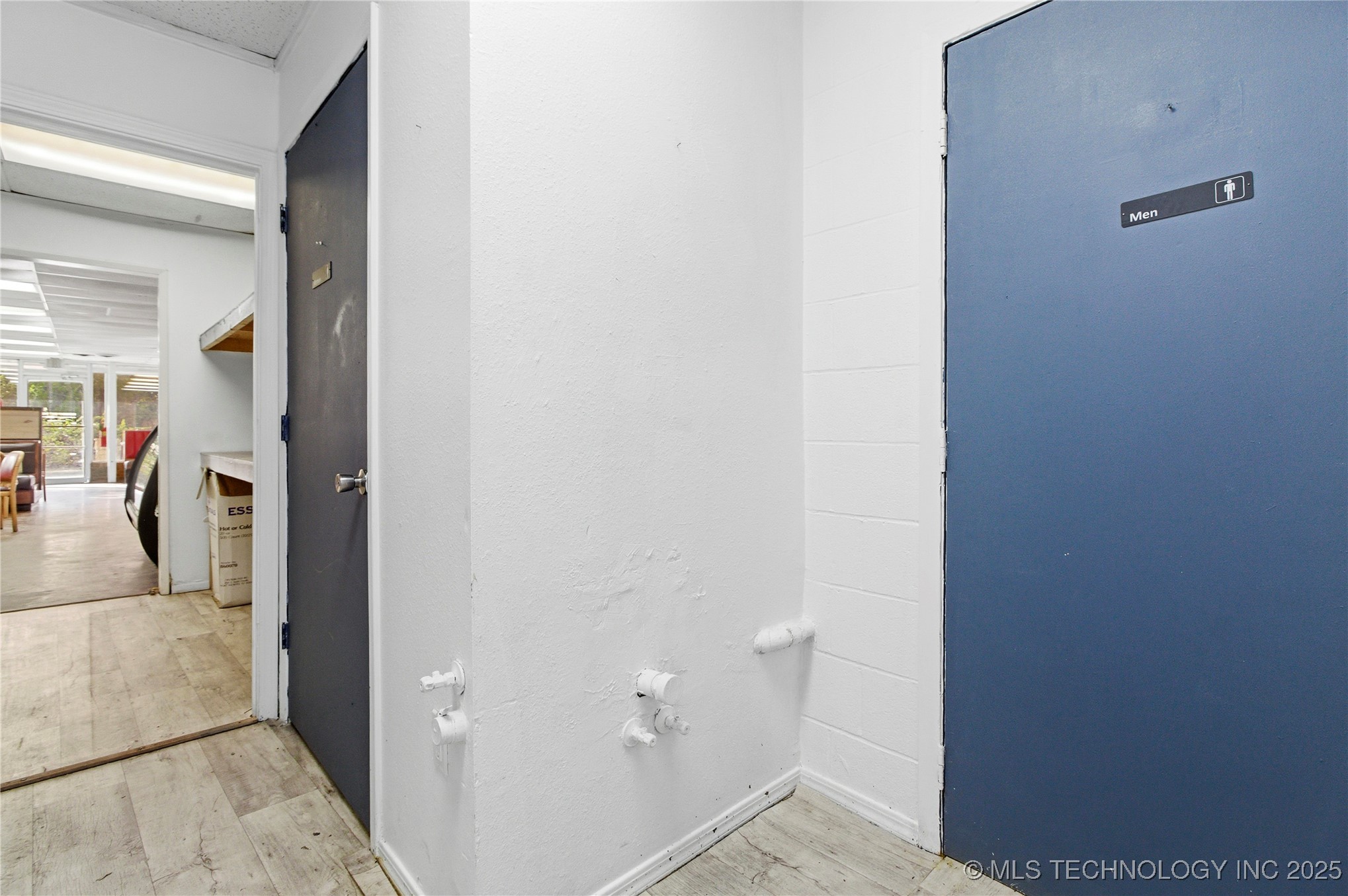 1016 N Washington Property Photo 15