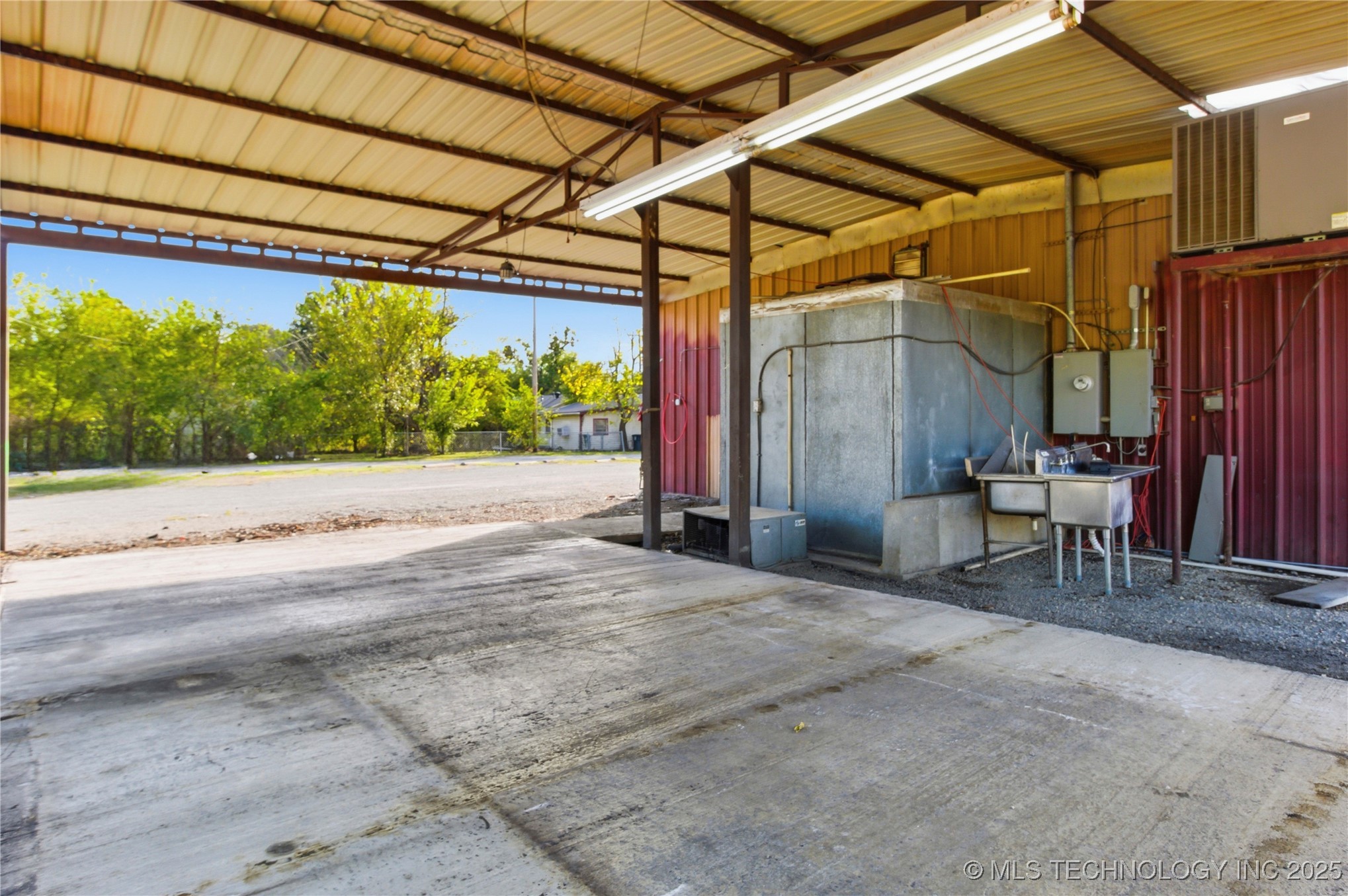 1016 N Washington Property Photo 37