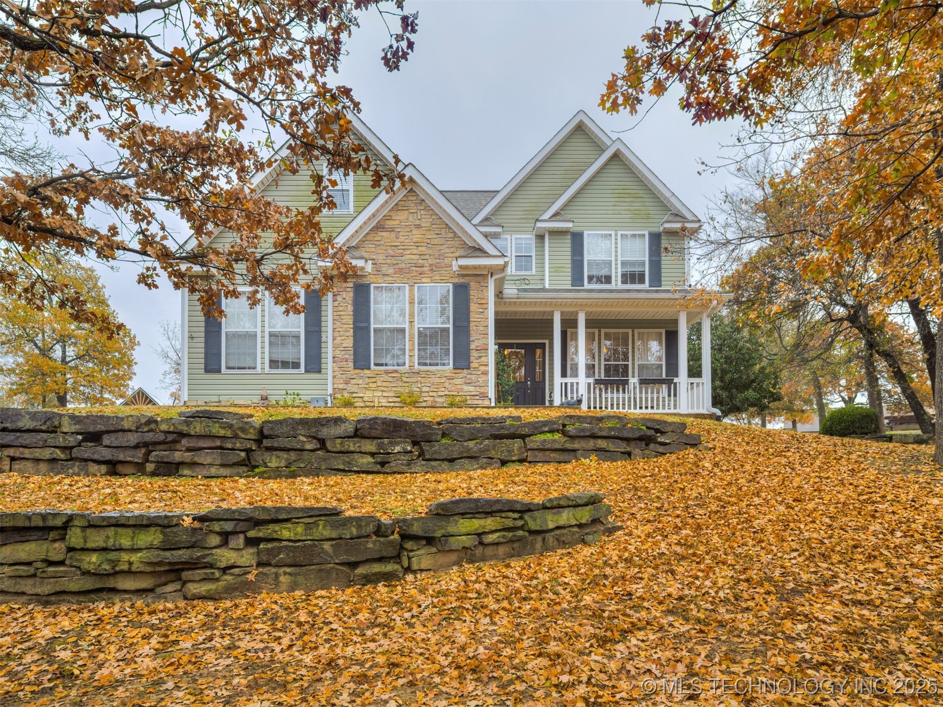 2485 Avalon Drive Property Photo 1