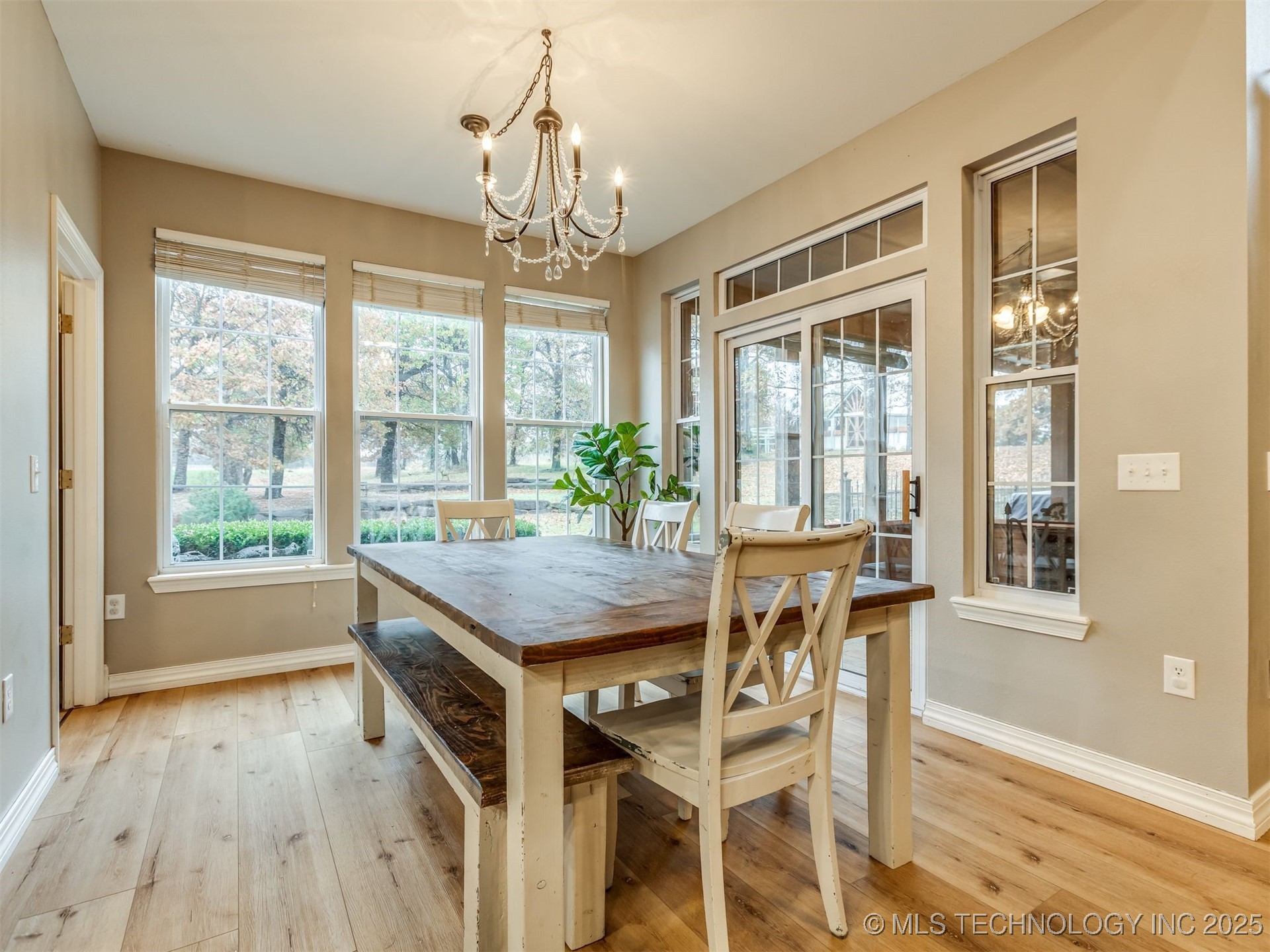 2485 Avalon Drive Property Photo 18