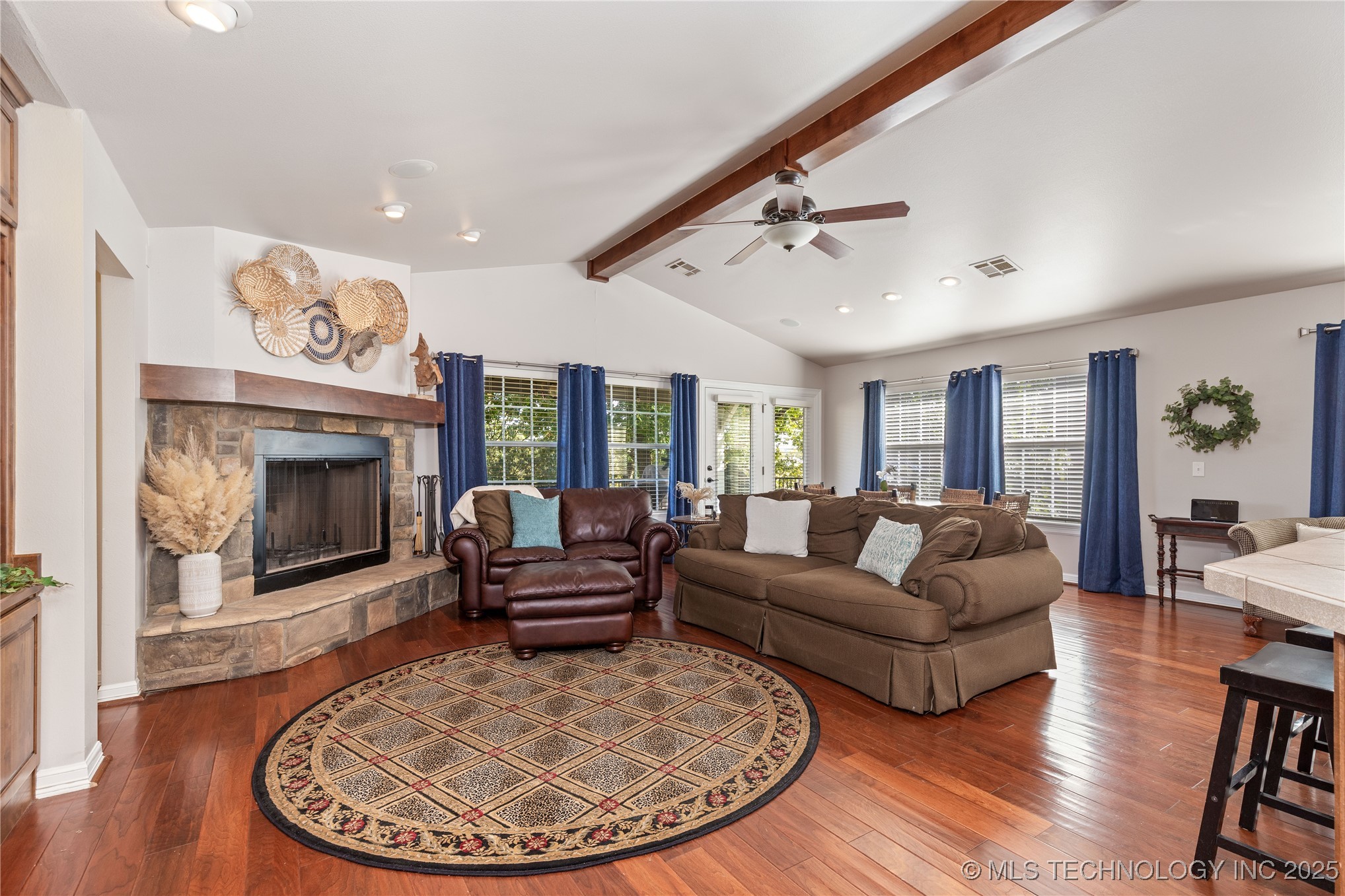 31986 Legend Place Property Photo 22