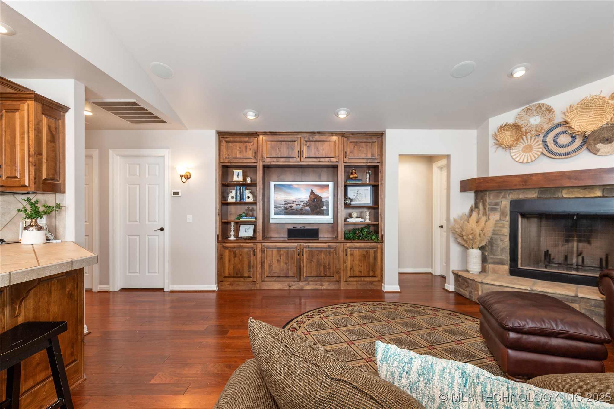 31986 Legend Place Property Photo 27