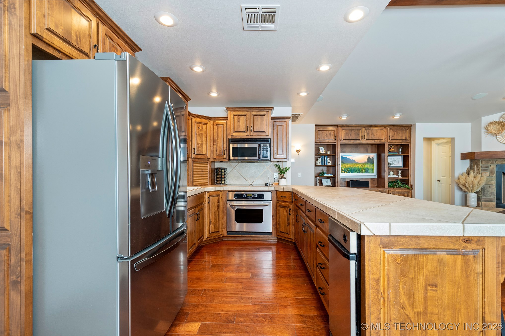 31986 Legend Place Property Photo 31