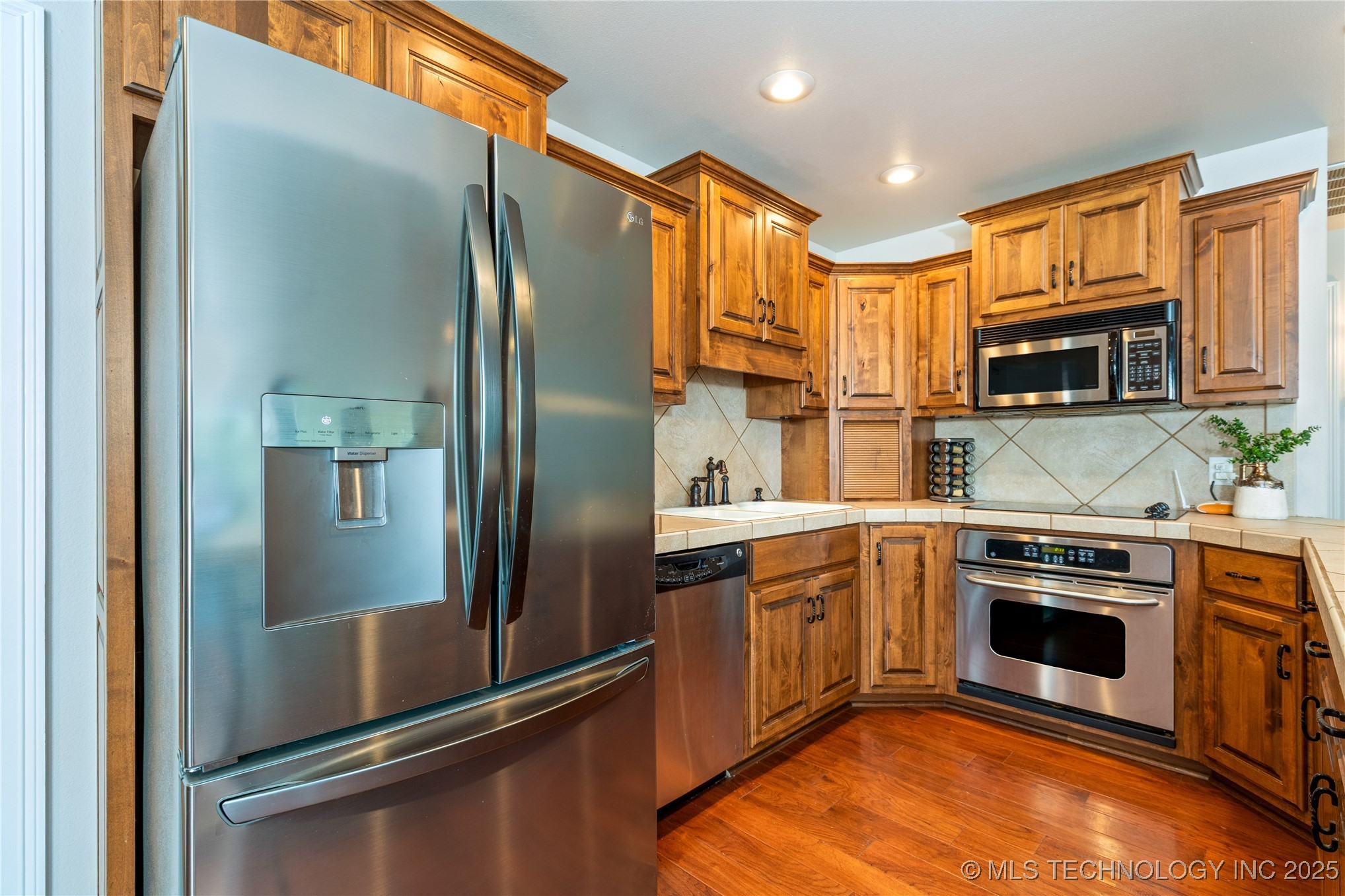 31986 Legend Place Property Photo 32