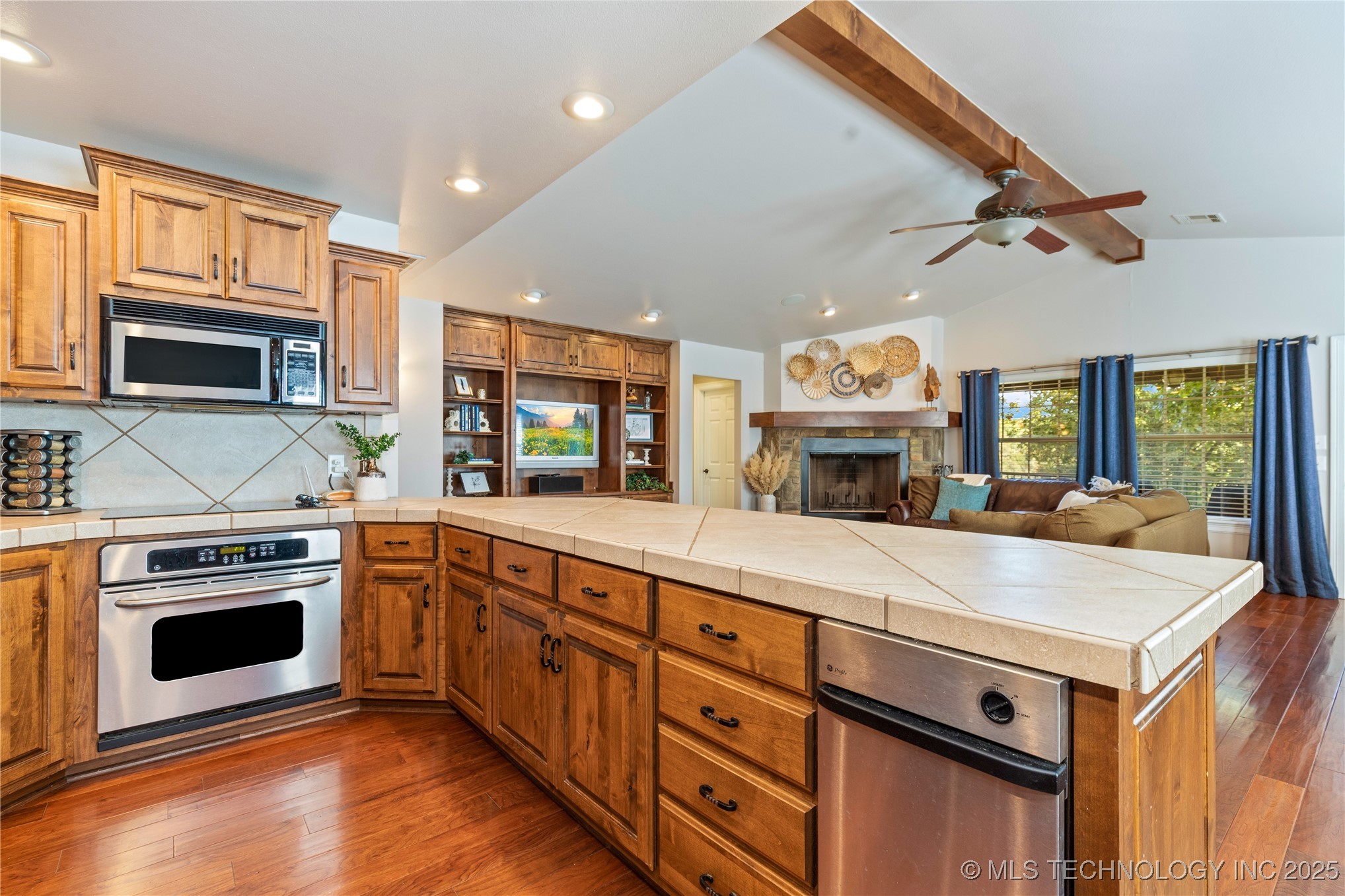 31986 Legend Place Property Photo 33