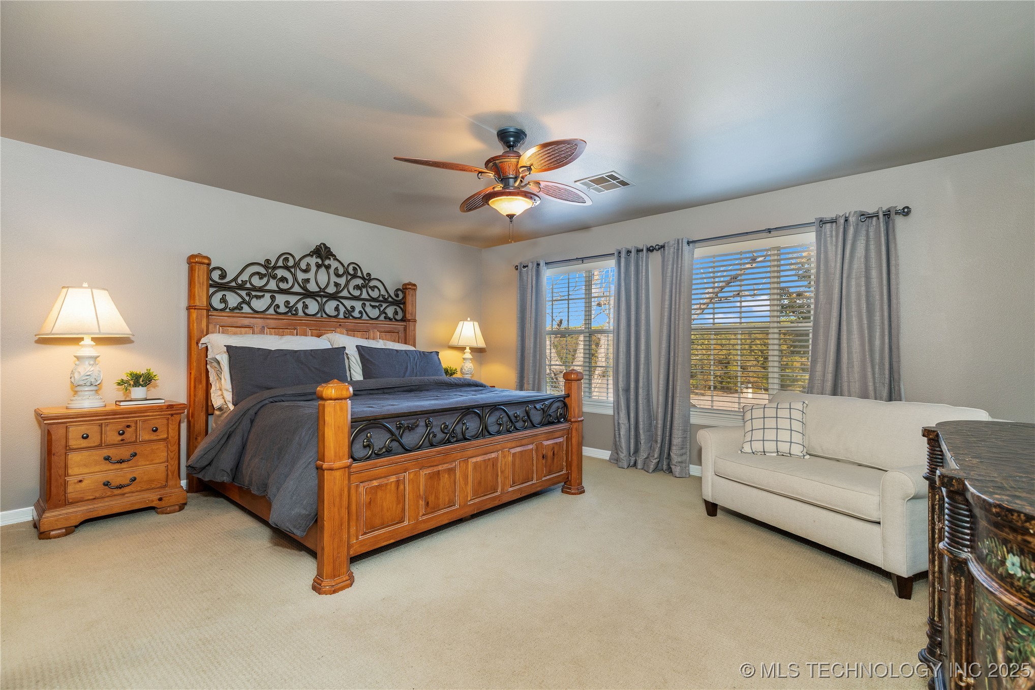 31986 Legend Place Property Photo 37