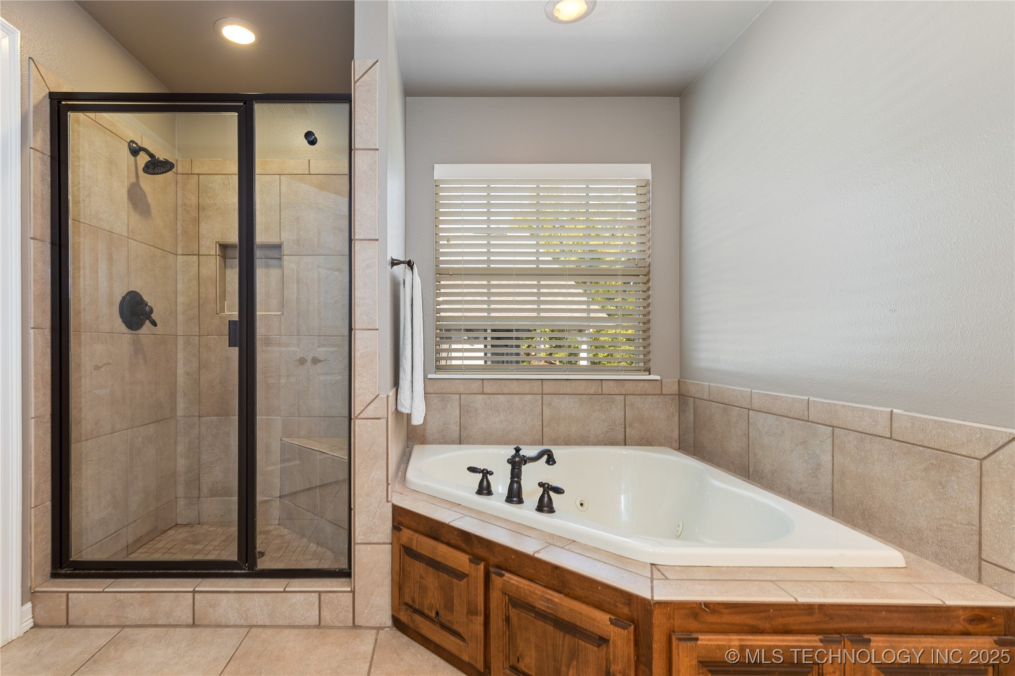 31986 Legend Place Property Photo 42