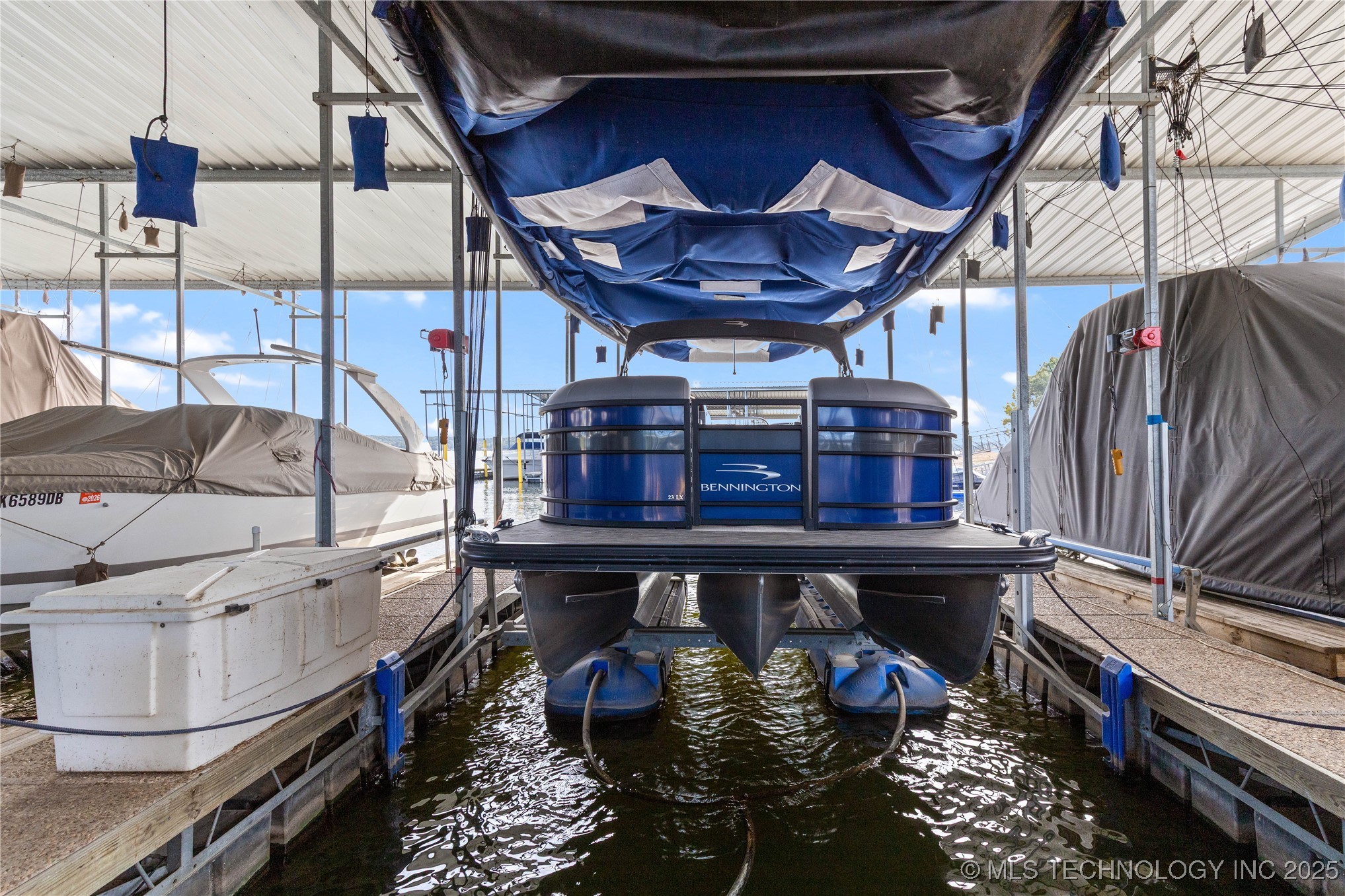 31986 Legend Place Property Photo 54