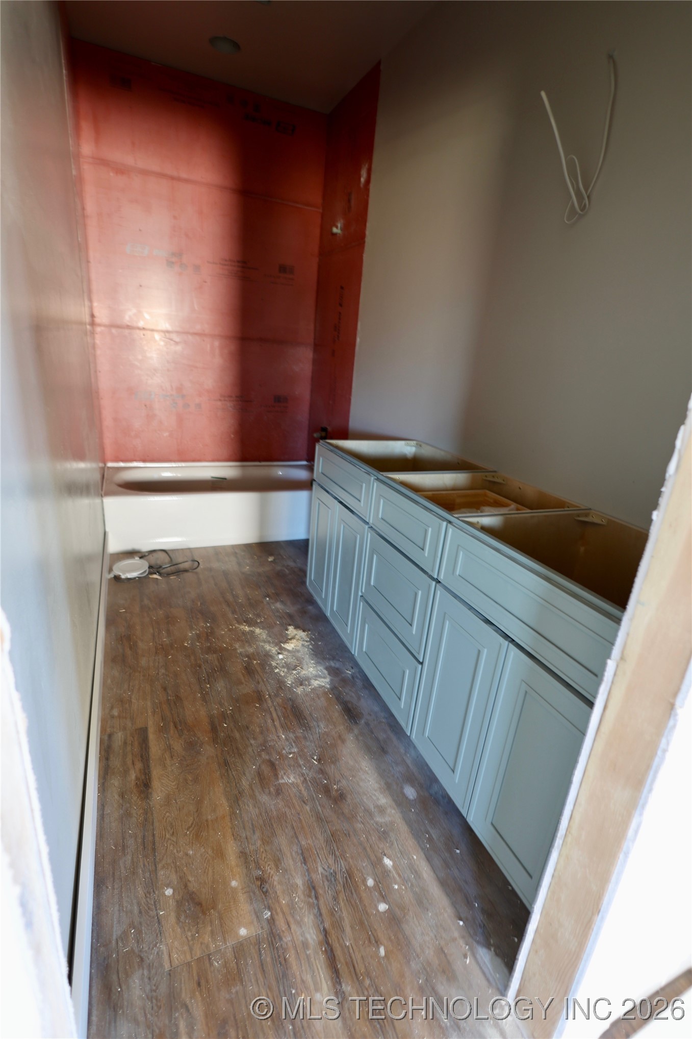 1601 E 4th Property Photo 6