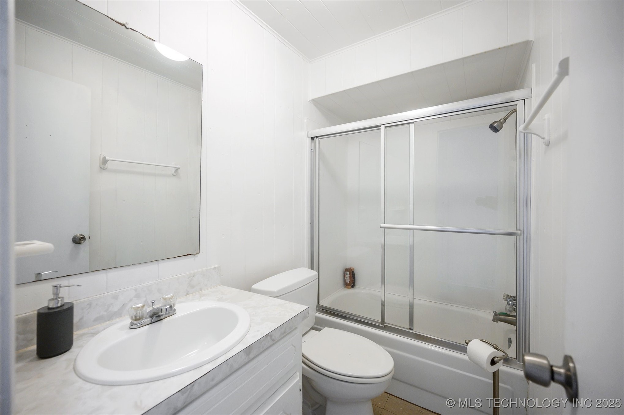 902 Ne Lincoln Road Property Photo 14