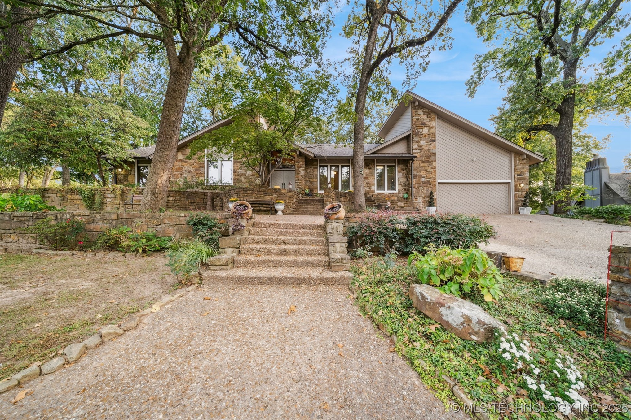 3334 E 100th Place Property Photo 1