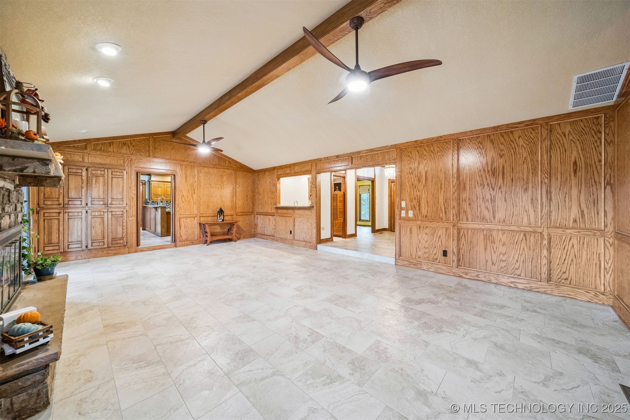 3334 E 100th Place Property Photo 9