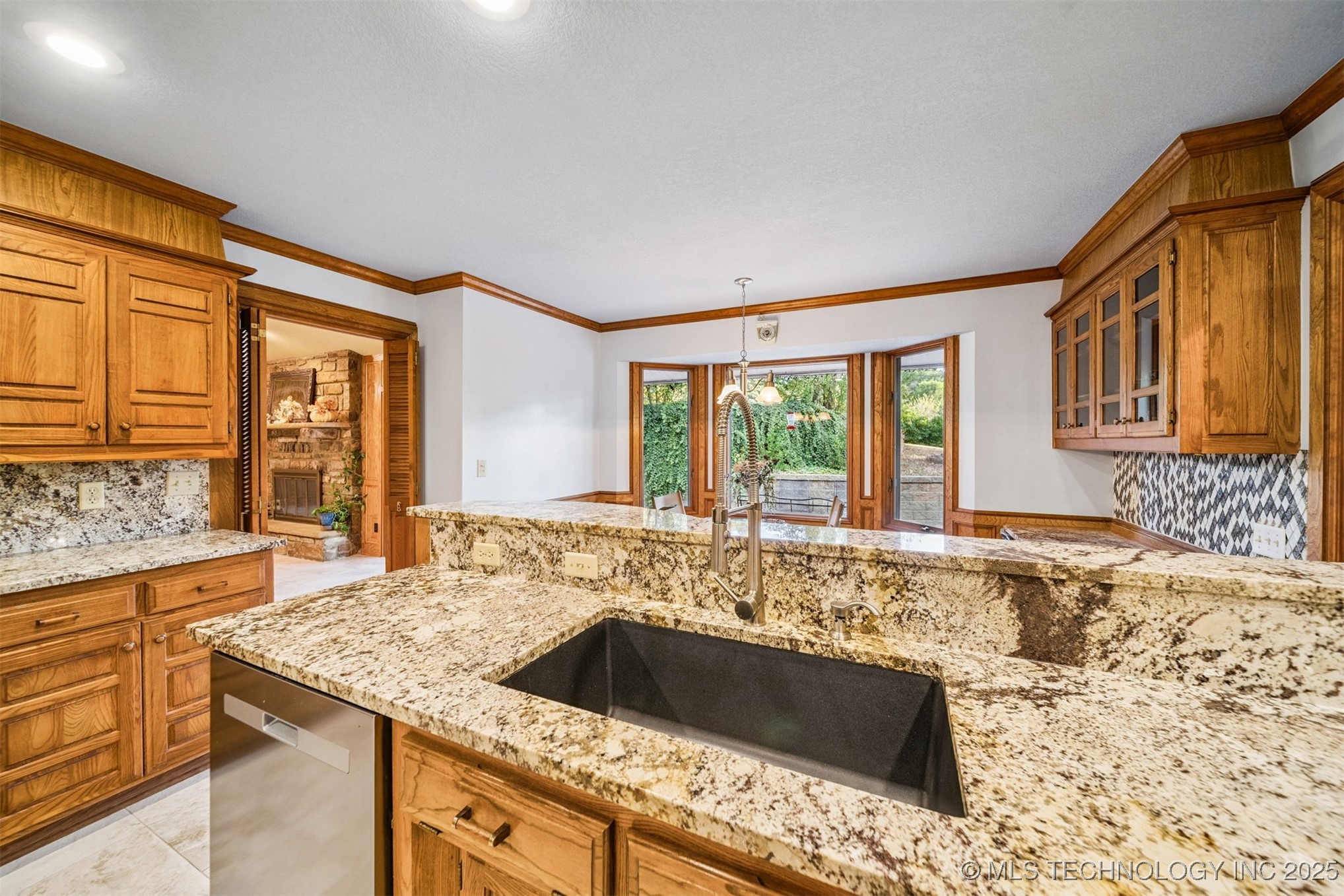 3334 E 100th Place Property Photo 13