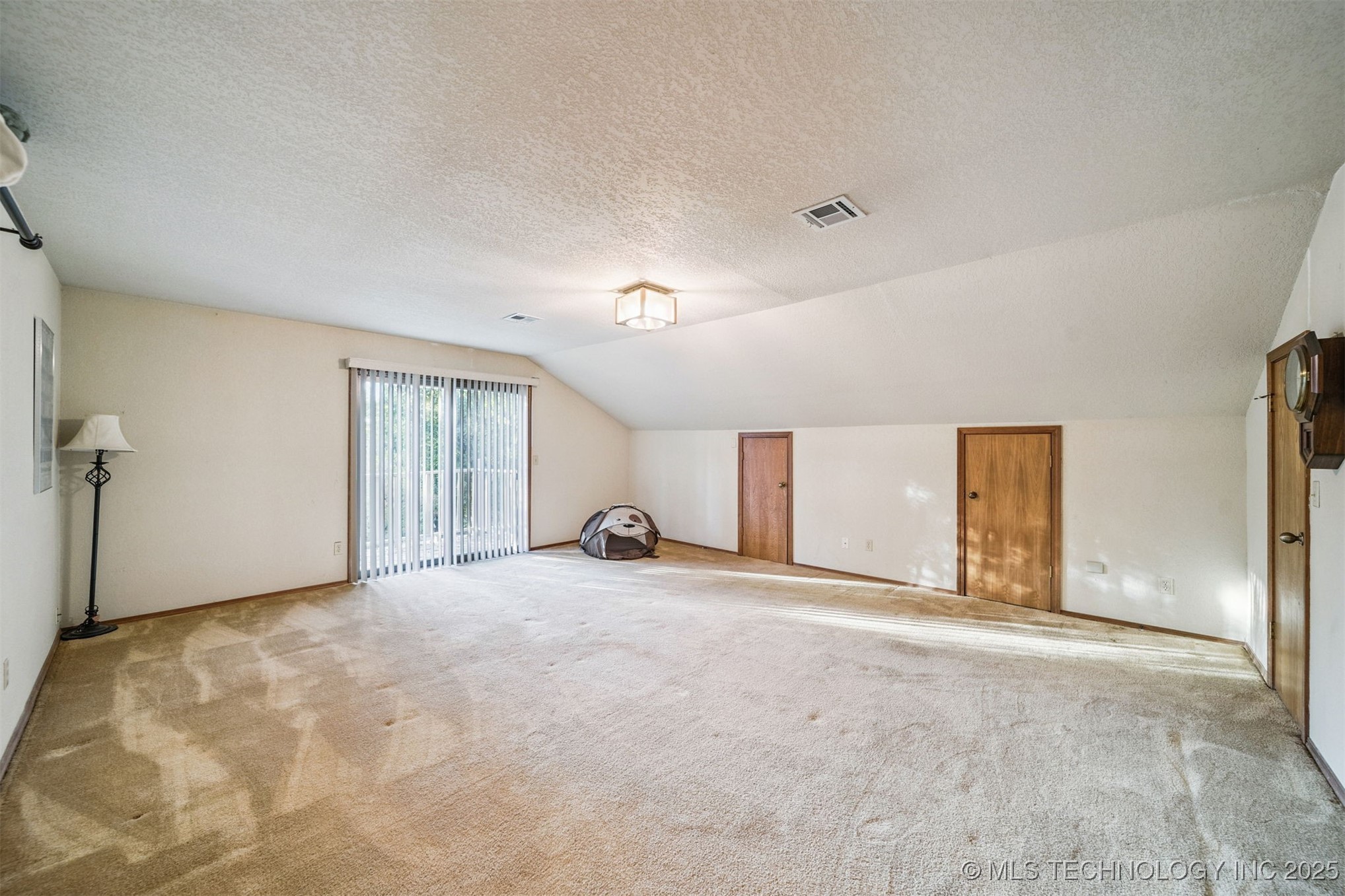 3334 E 100th Place Property Photo 22