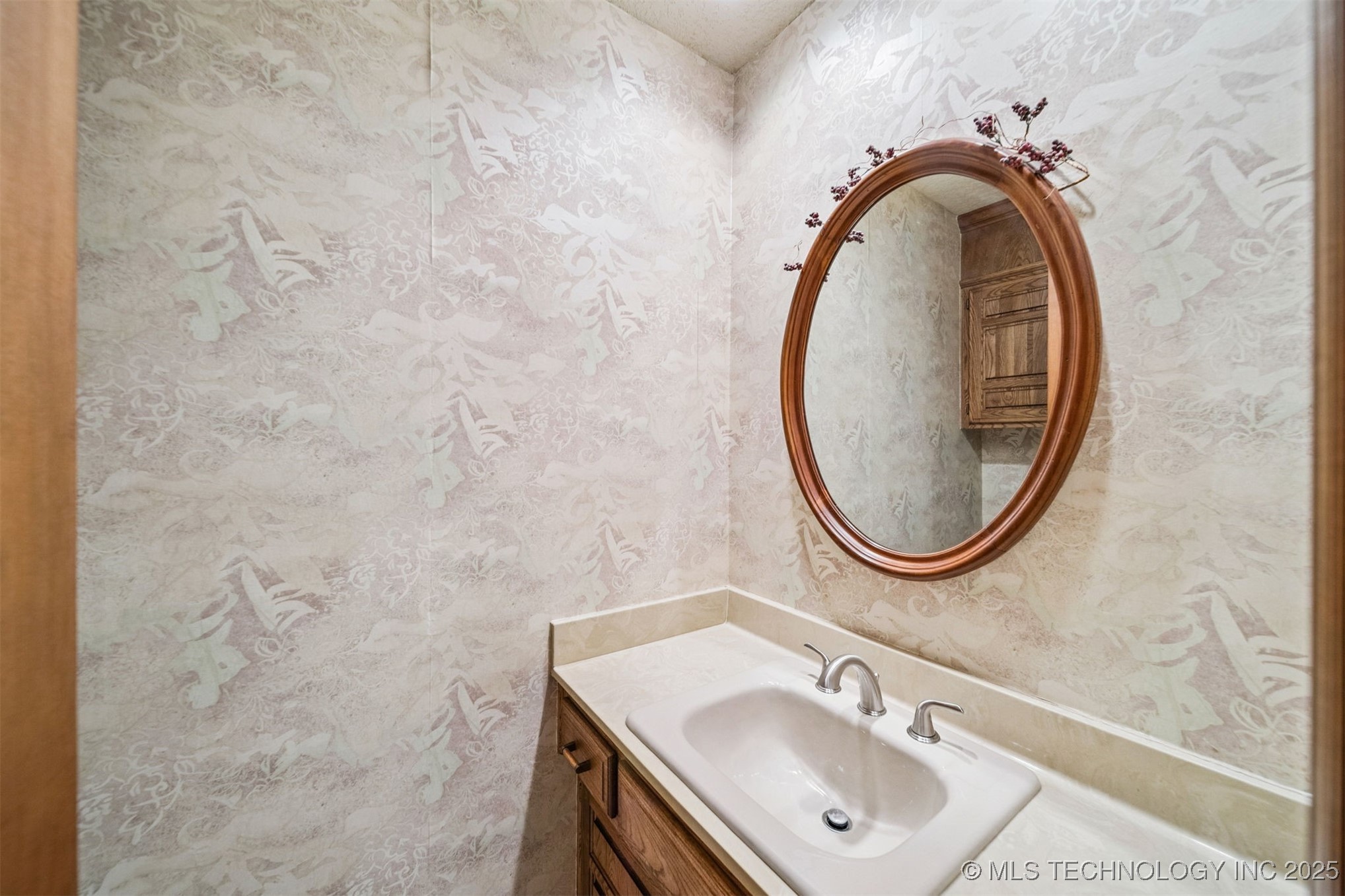 3334 E 100th Place Property Photo 24