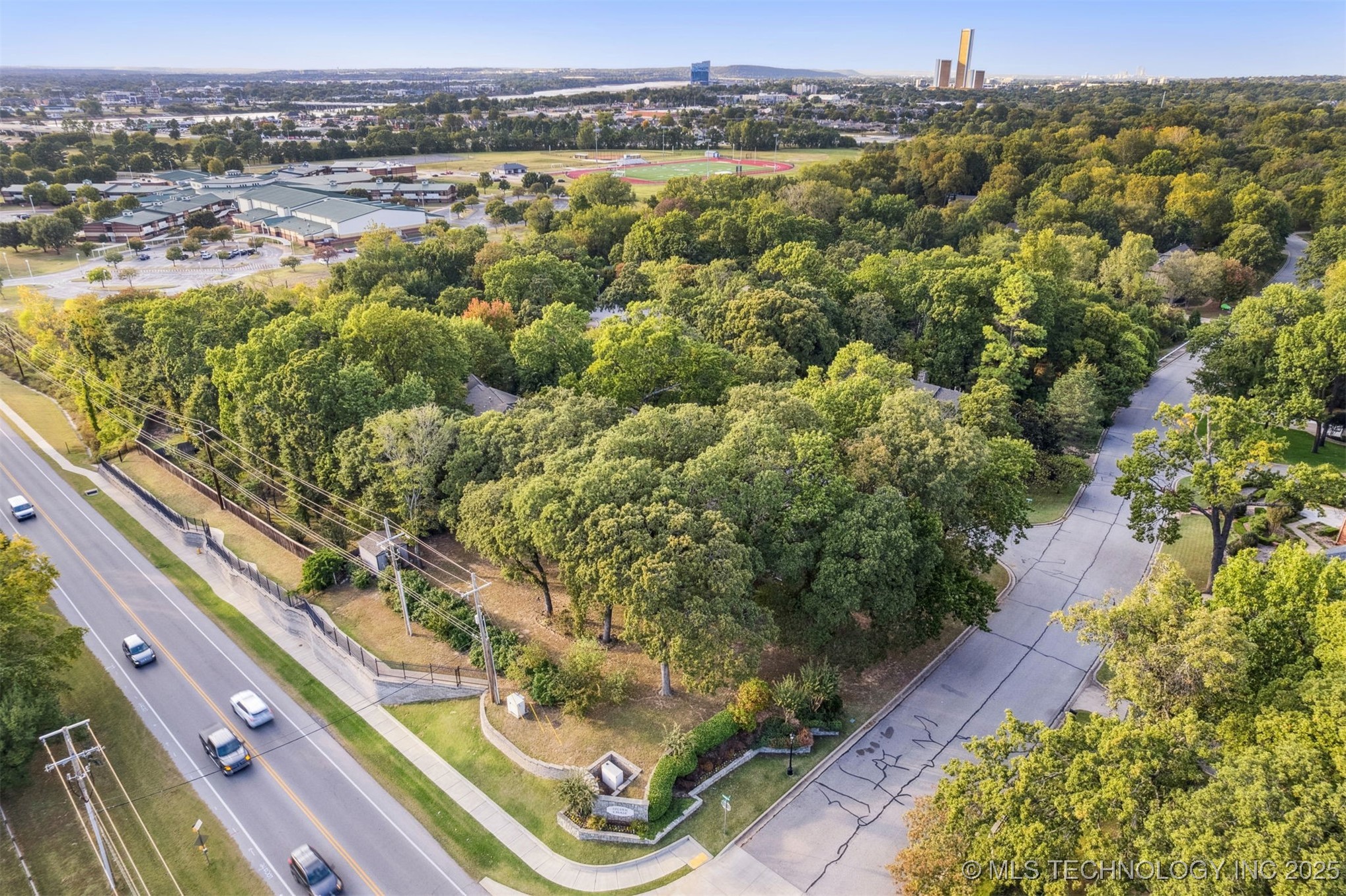 3334 E 100th Place Property Photo 48